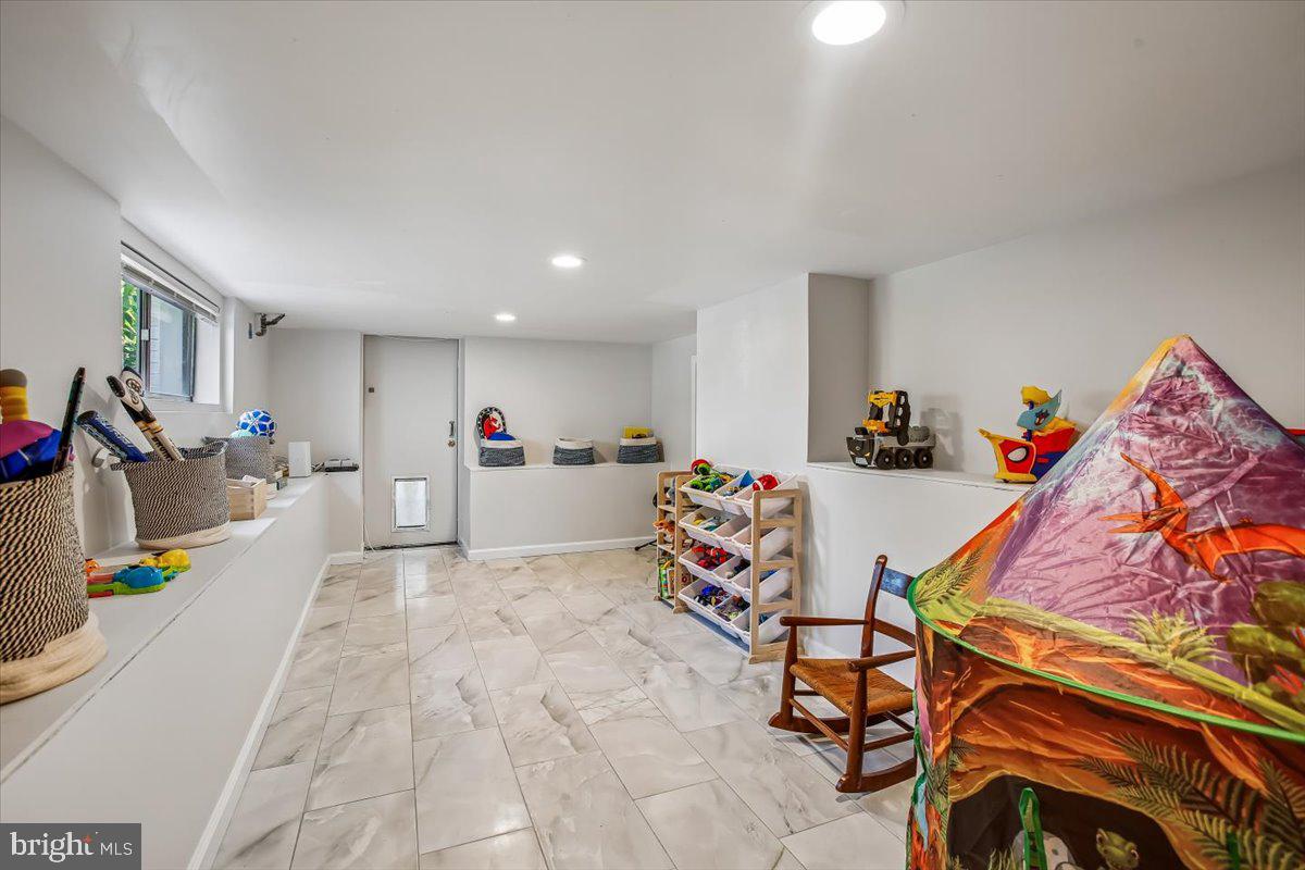 CITY PARK HOMES - Residential