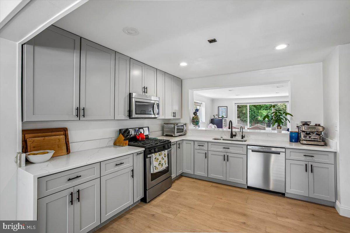 CITY PARK HOMES - Residential