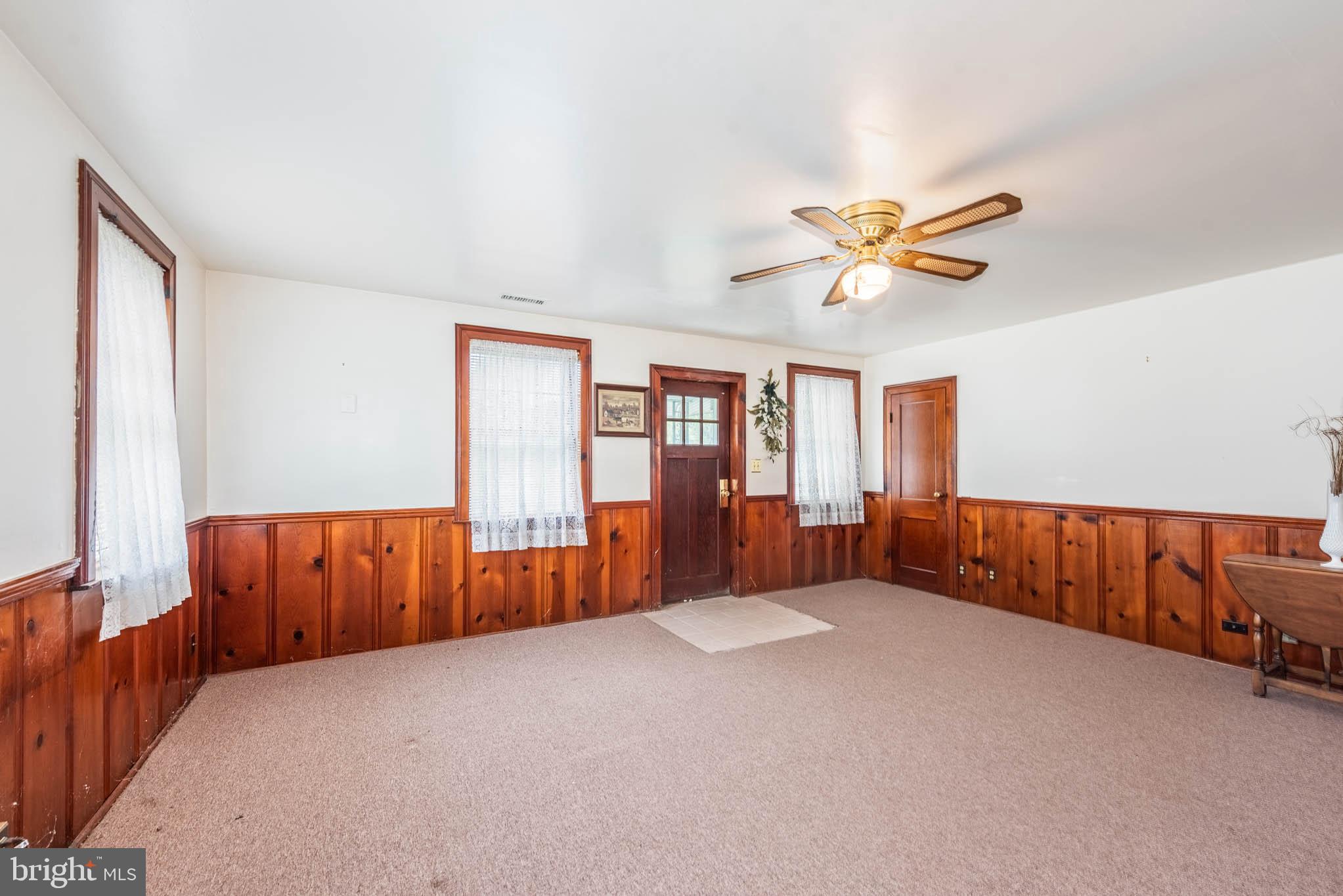 CARNEY GROVE - Residential Income