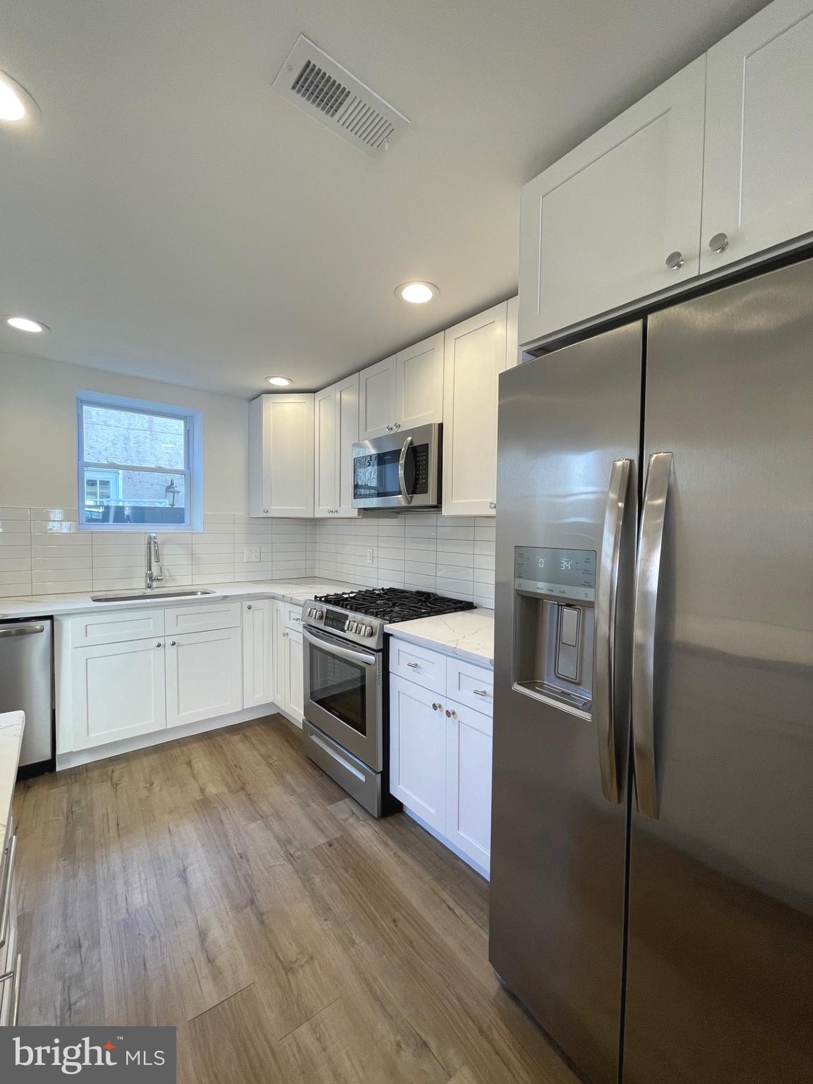 PENNSPORT - Residential Lease