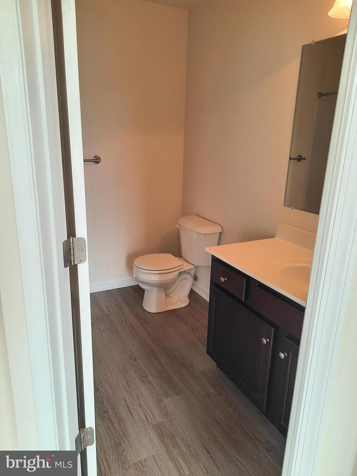 ADMIRALS QUAY - Residential Lease