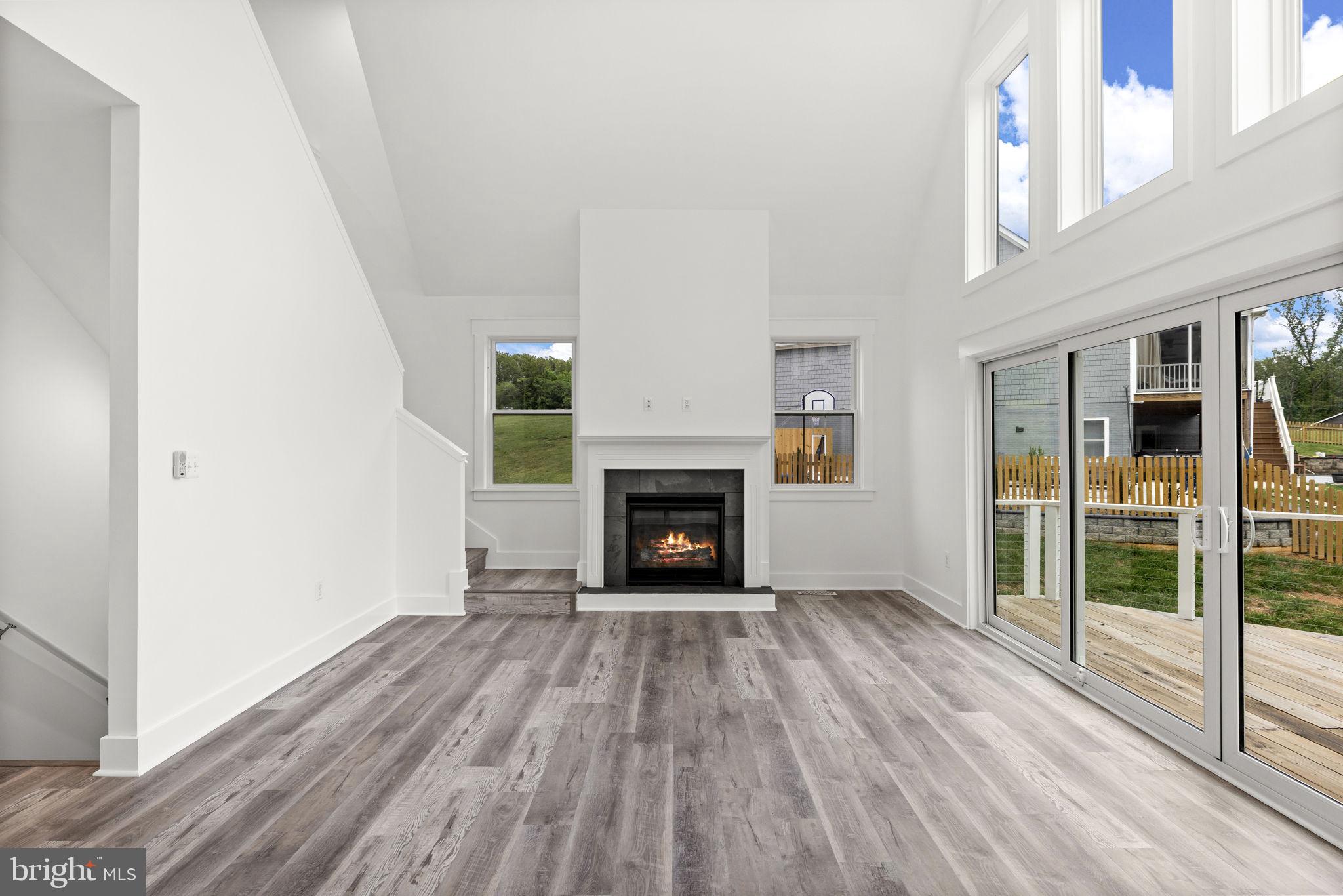 ELK CREEK LANDING - Residential