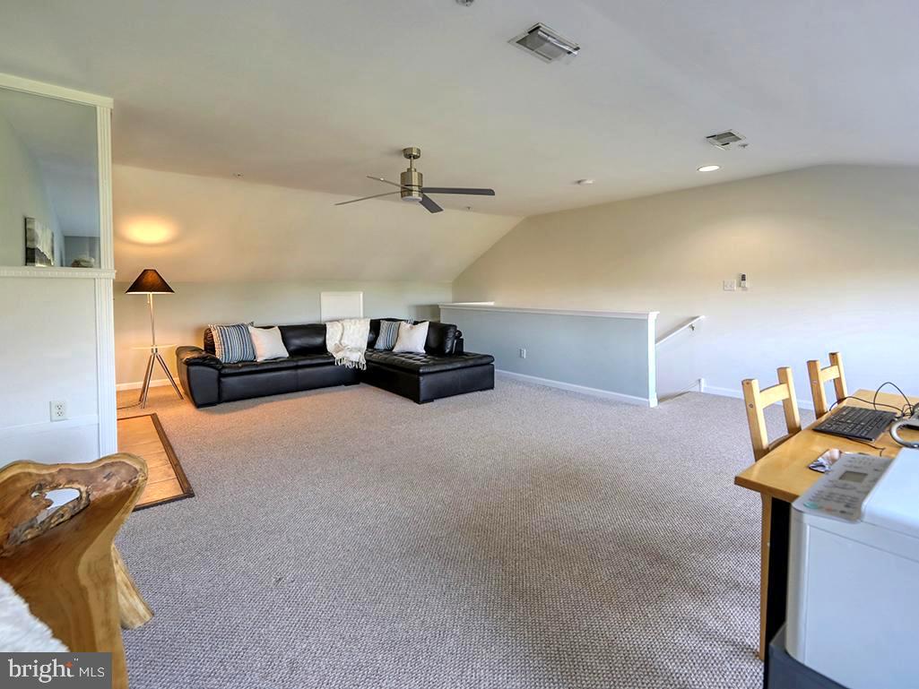 CANAL LANDING - Residential