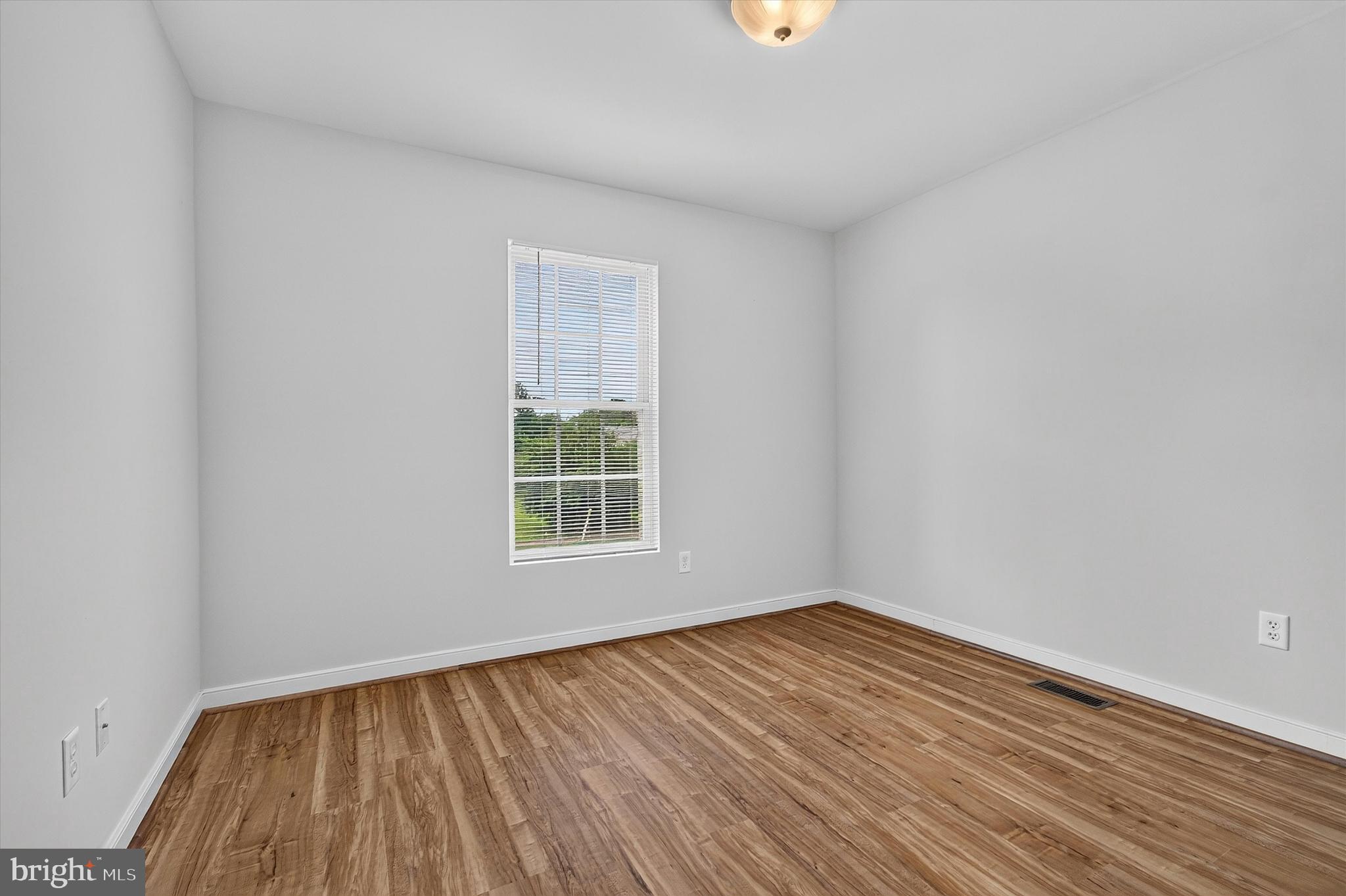 MAYFIELD - Residential