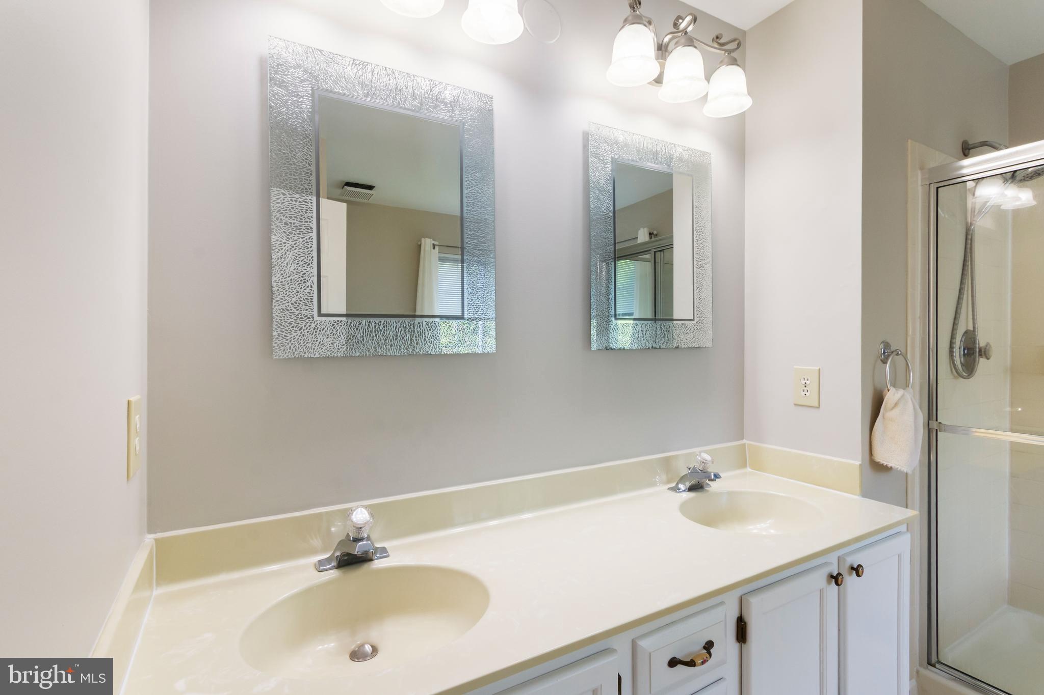 SHANNON RUN - Residential