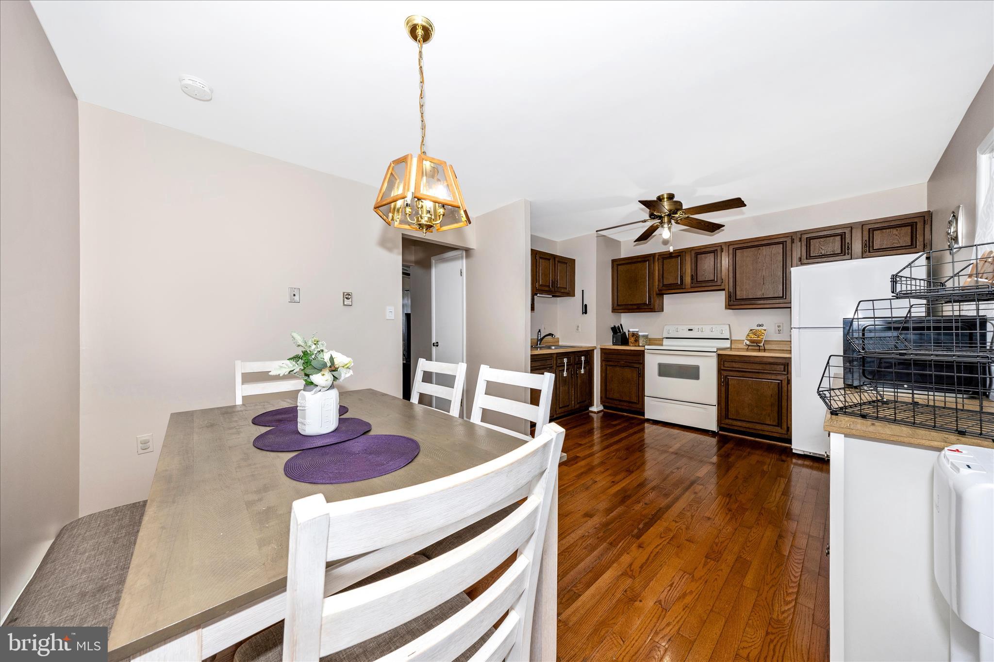 MANCHESTER VILLAGE - Residential