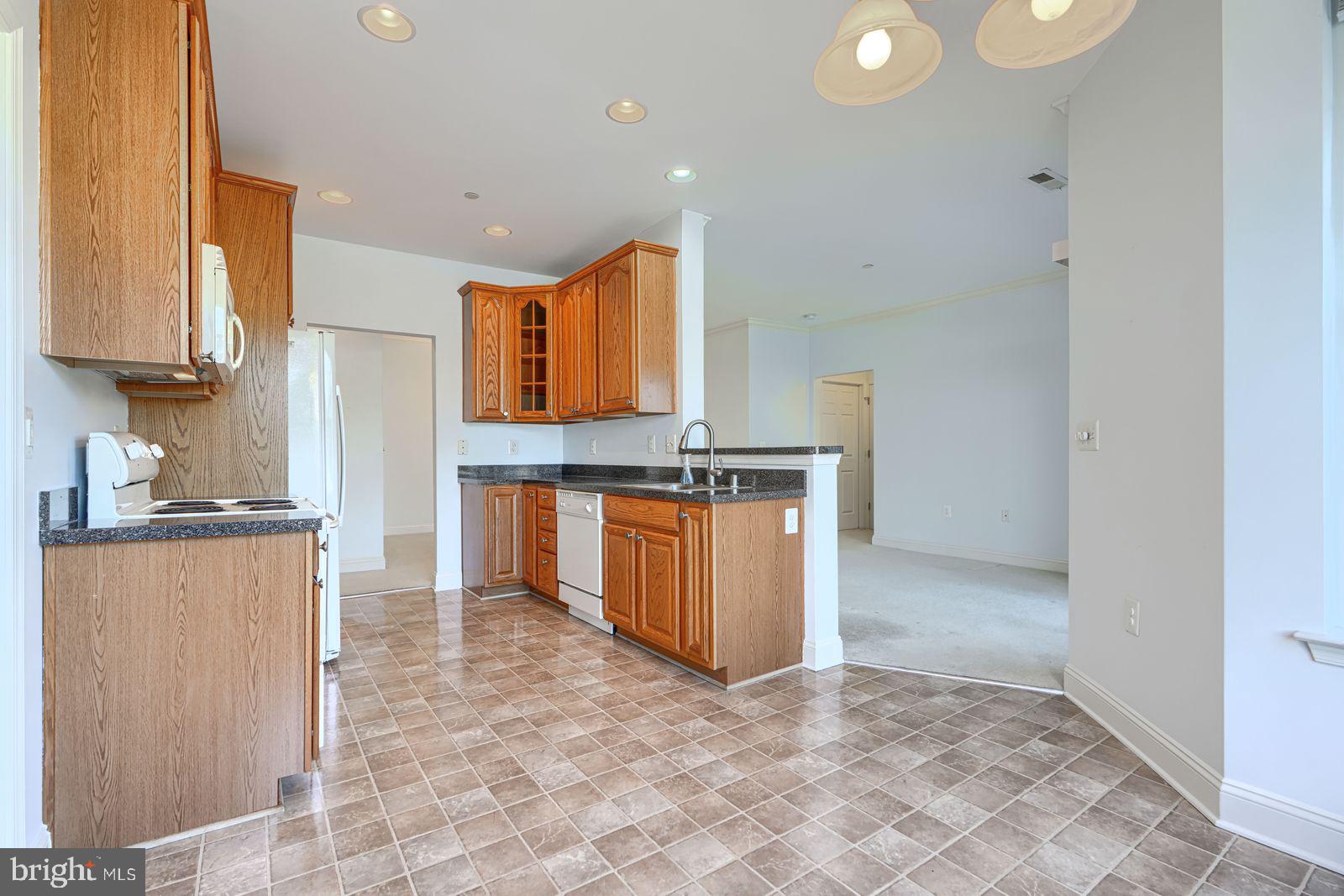 EMERALD HILLS - Residential