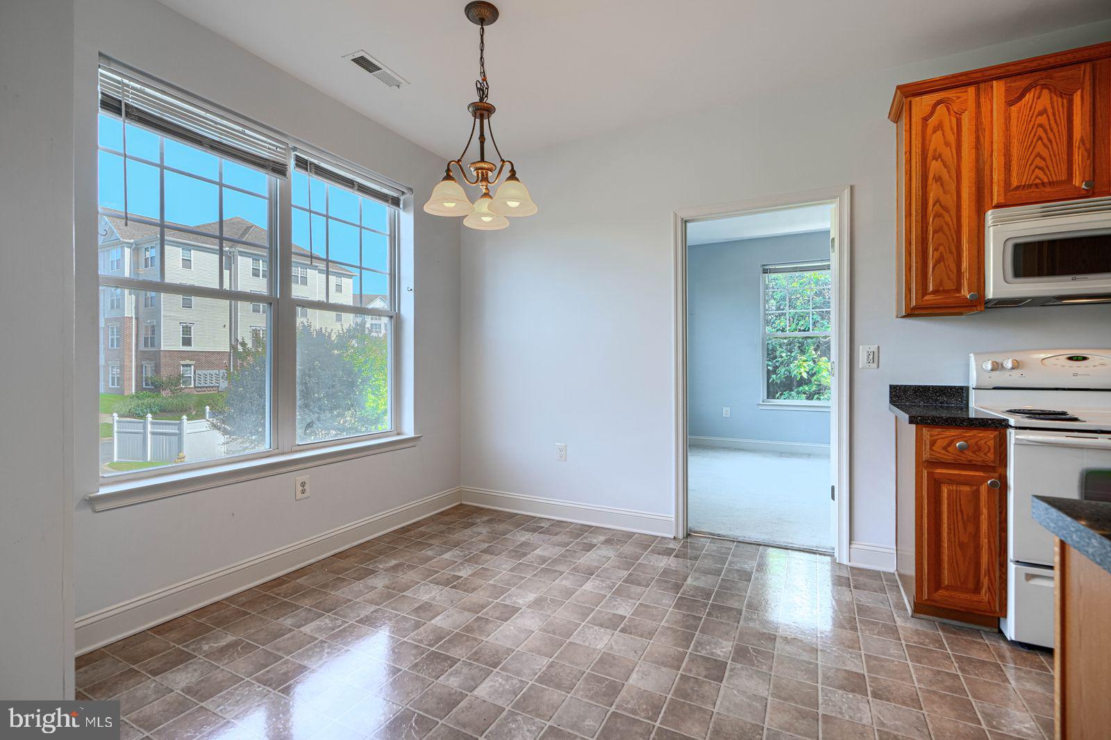EMERALD HILLS - Residential