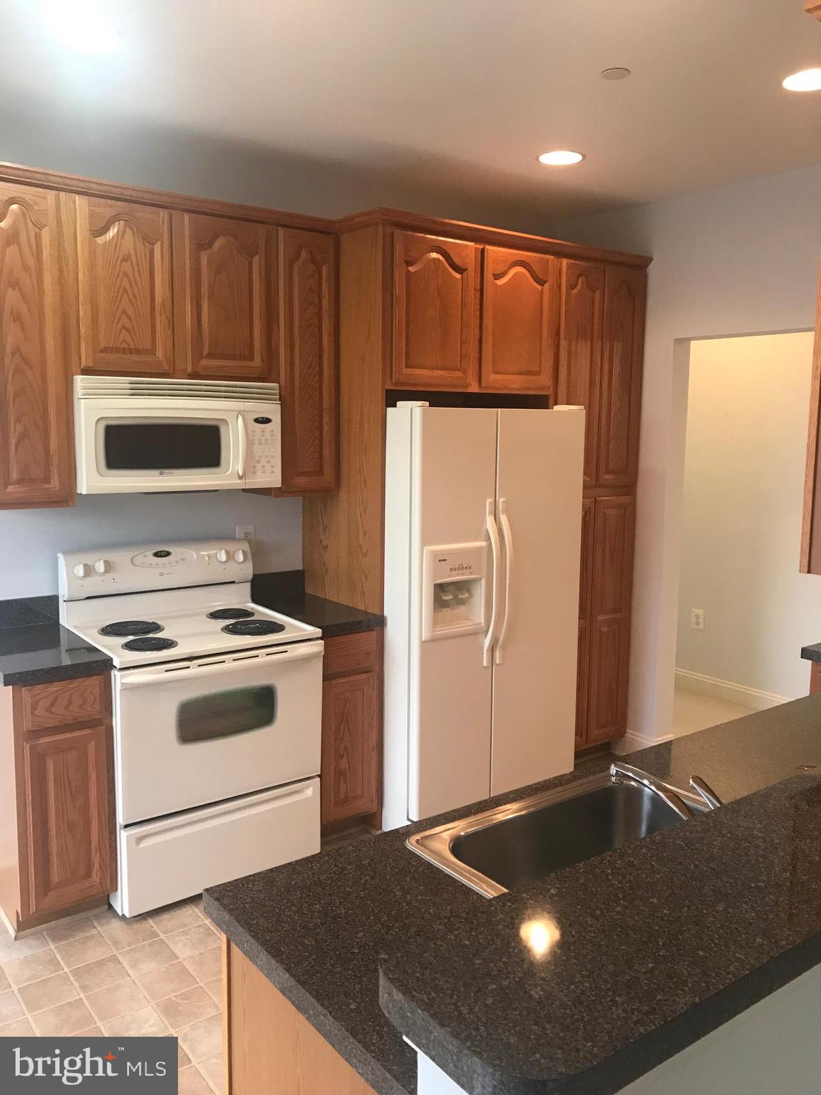 EMERALD HILLS - Residential