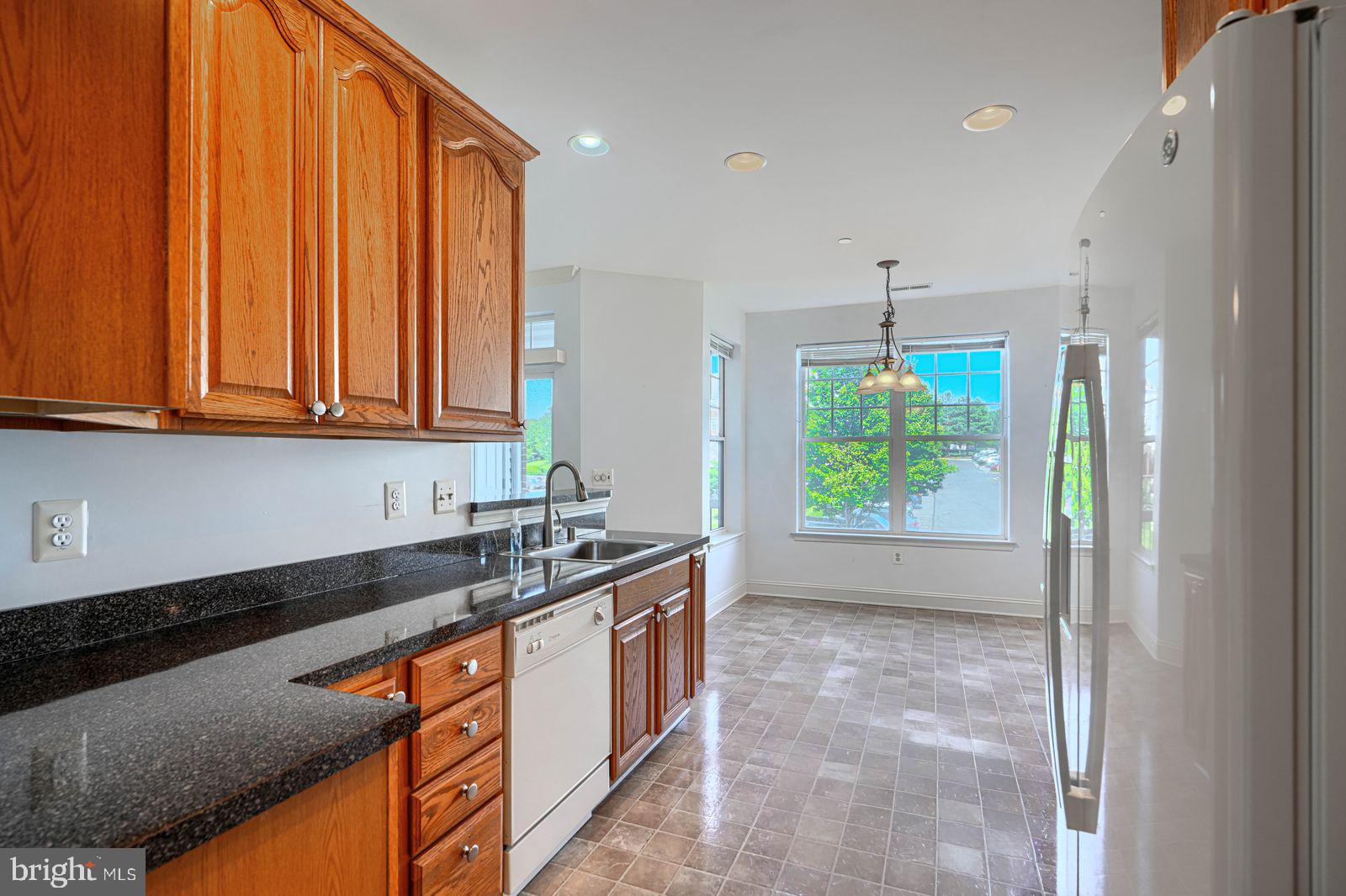 EMERALD HILLS - Residential