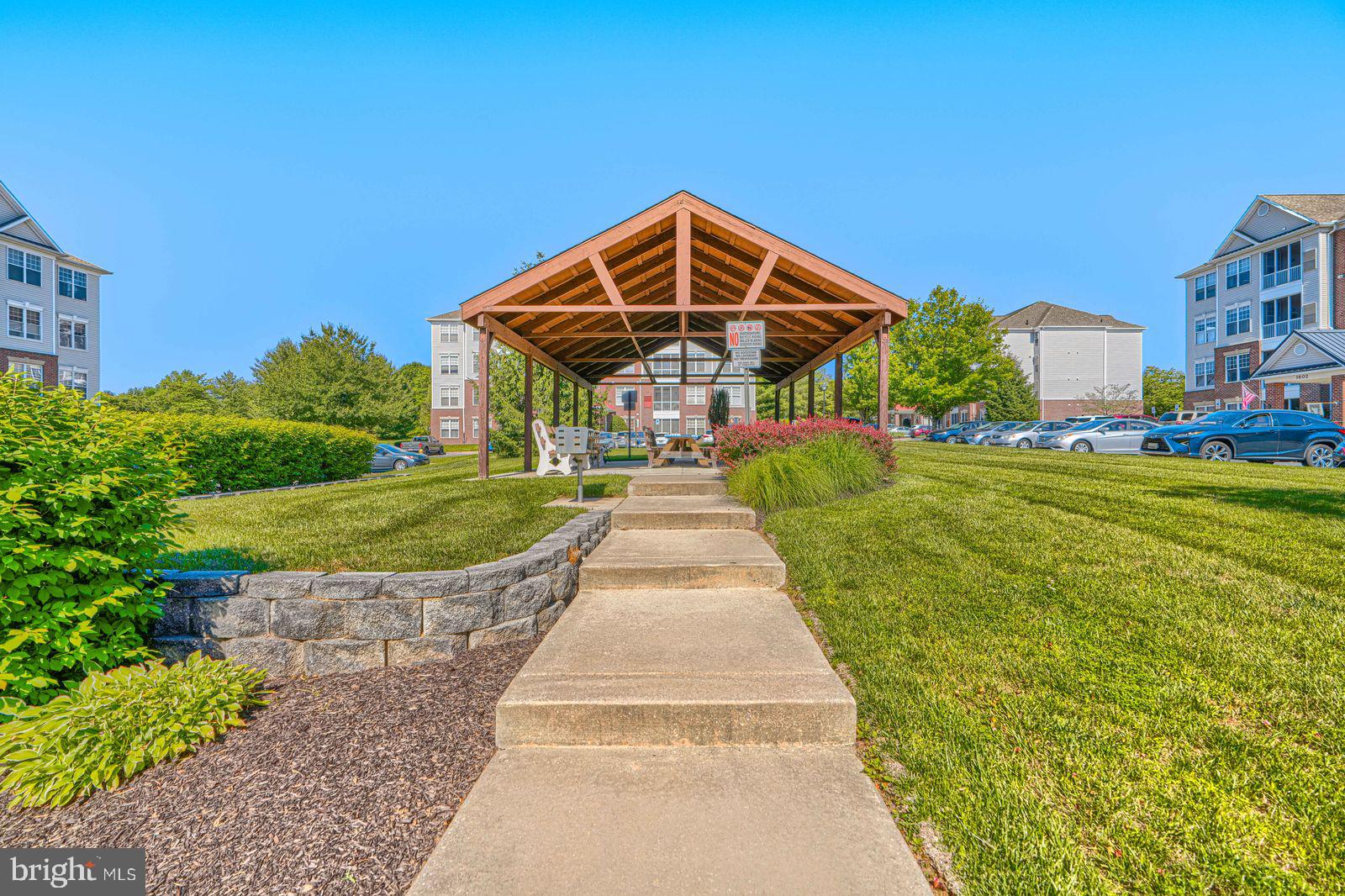 EMERALD HILLS - Residential