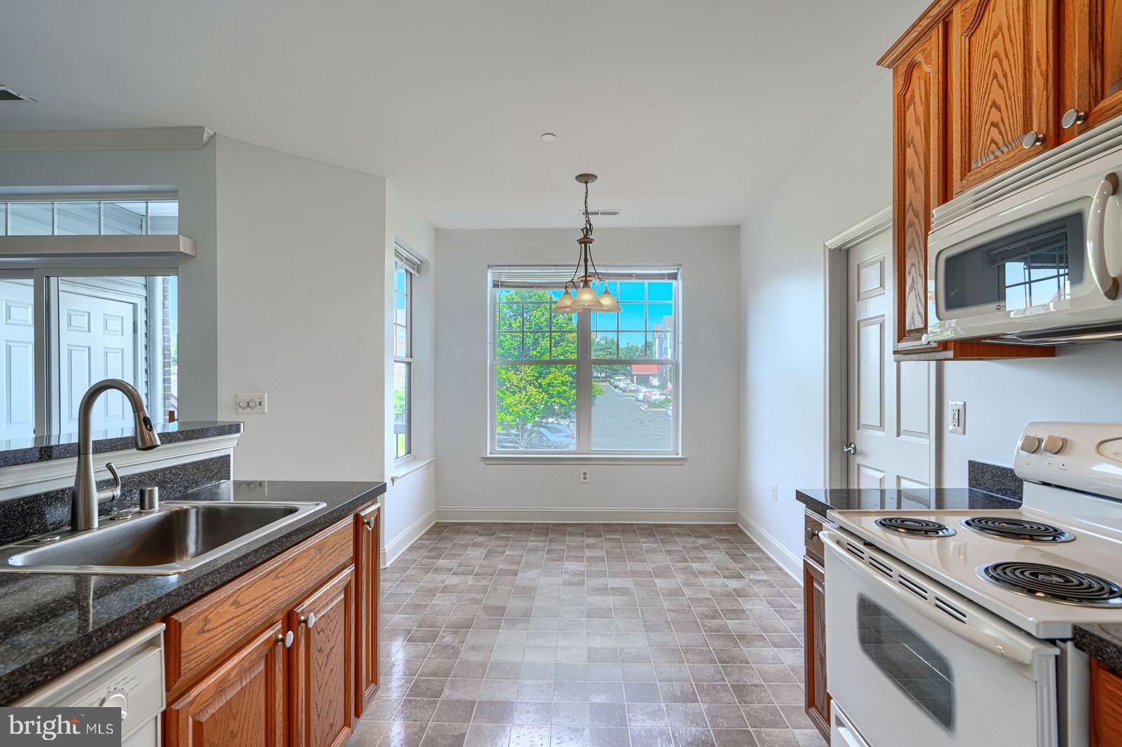 EMERALD HILLS - Residential