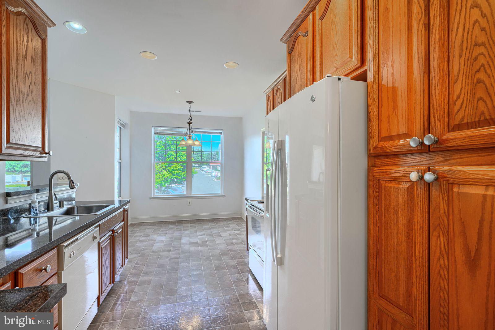 EMERALD HILLS - Residential