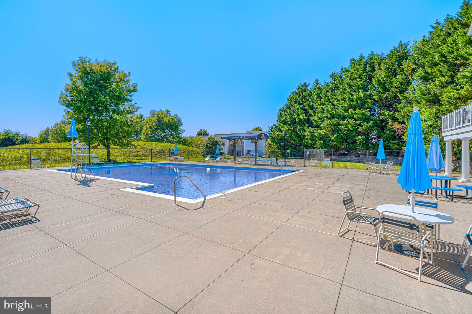 EMERALD HILLS - Residential