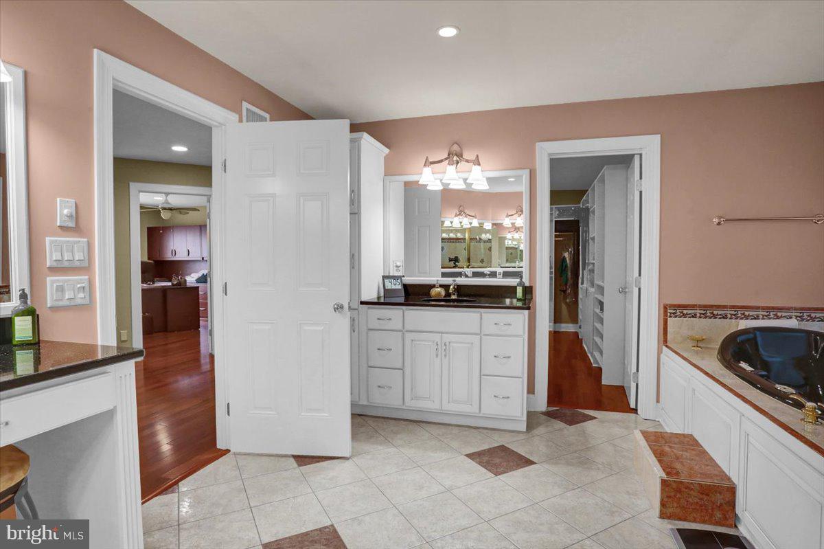 INVERNESS AT SPRIN - Residential