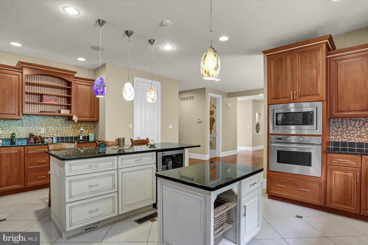 INVERNESS AT SPRIN - Residential