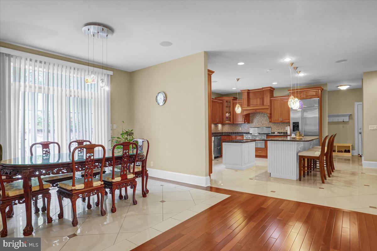 INVERNESS AT SPRIN - Residential