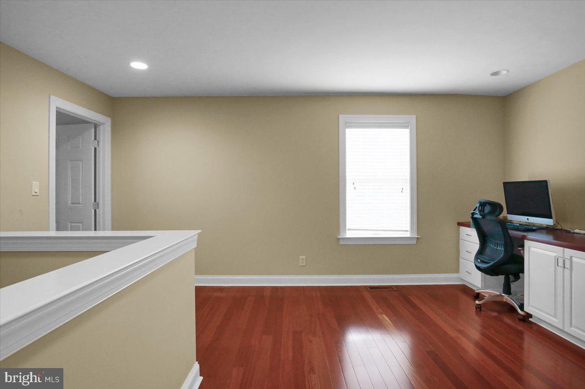 INVERNESS AT SPRIN - Residential