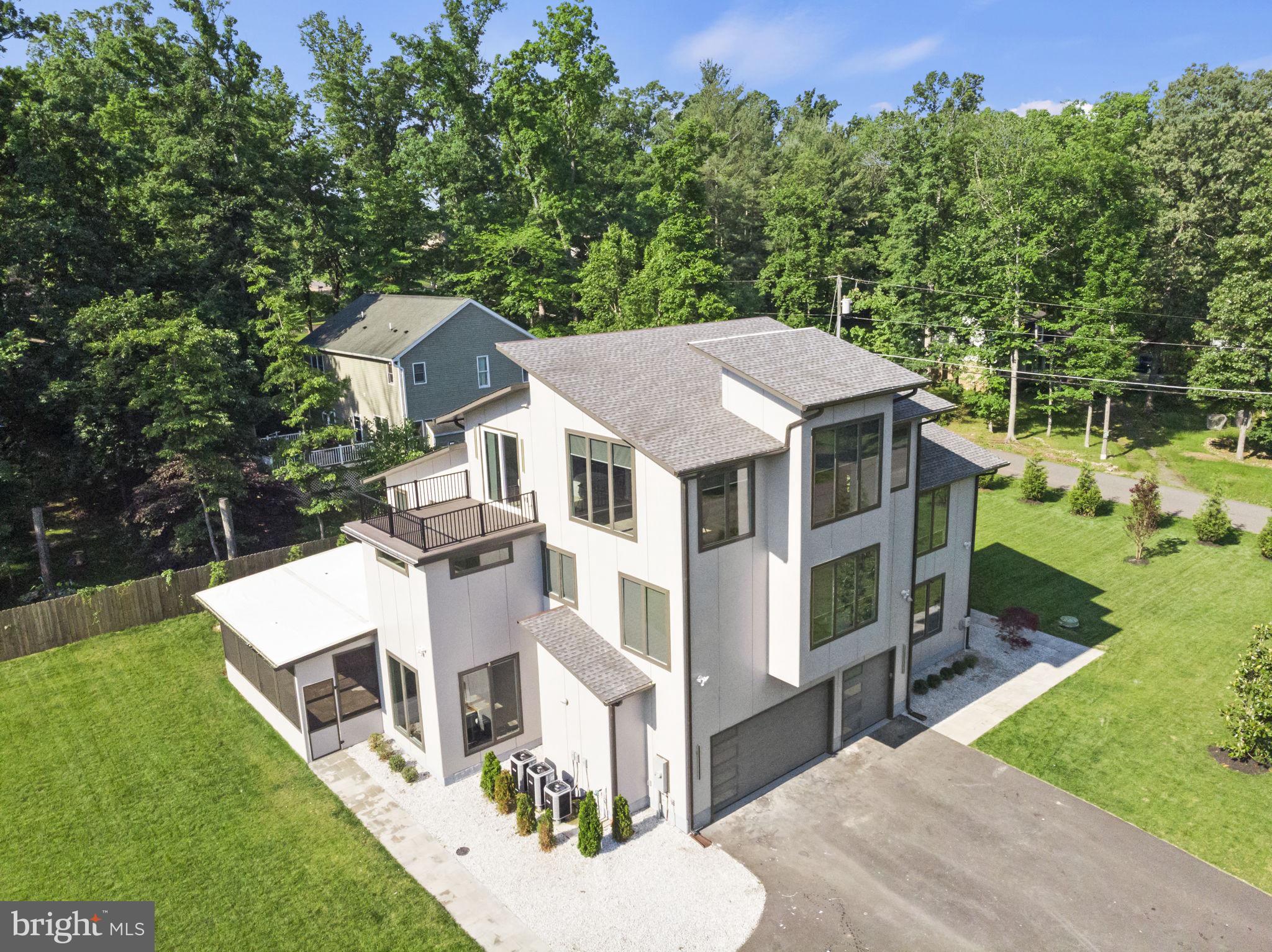 BROAD RUN FARMS - Residential