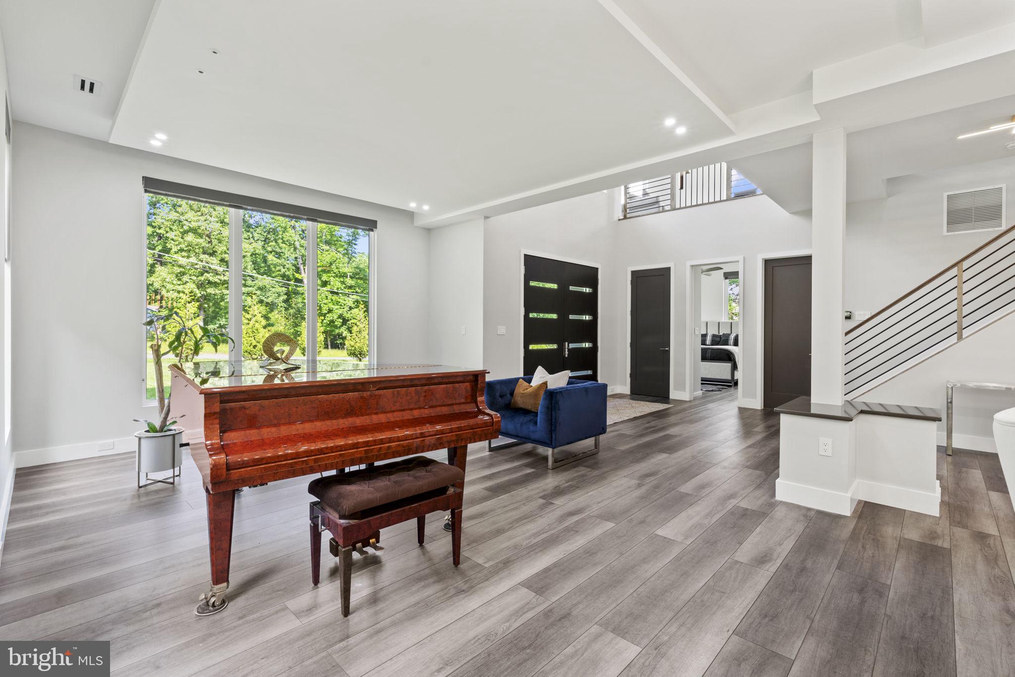 BROAD RUN FARMS - Residential