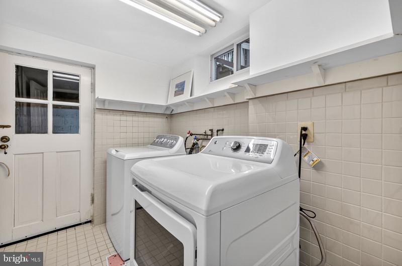 GLEN ECHO HEIGHTS - Residential