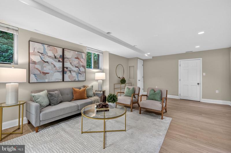 GLEN ECHO HEIGHTS - Residential