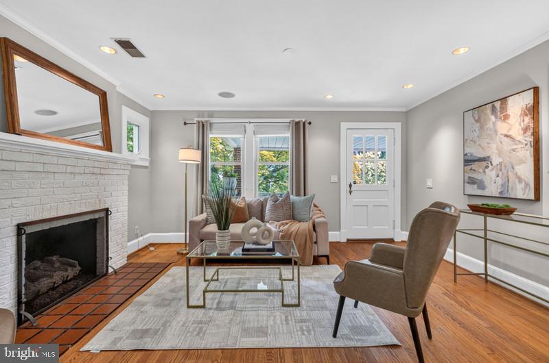 GLEN ECHO HEIGHTS - Residential