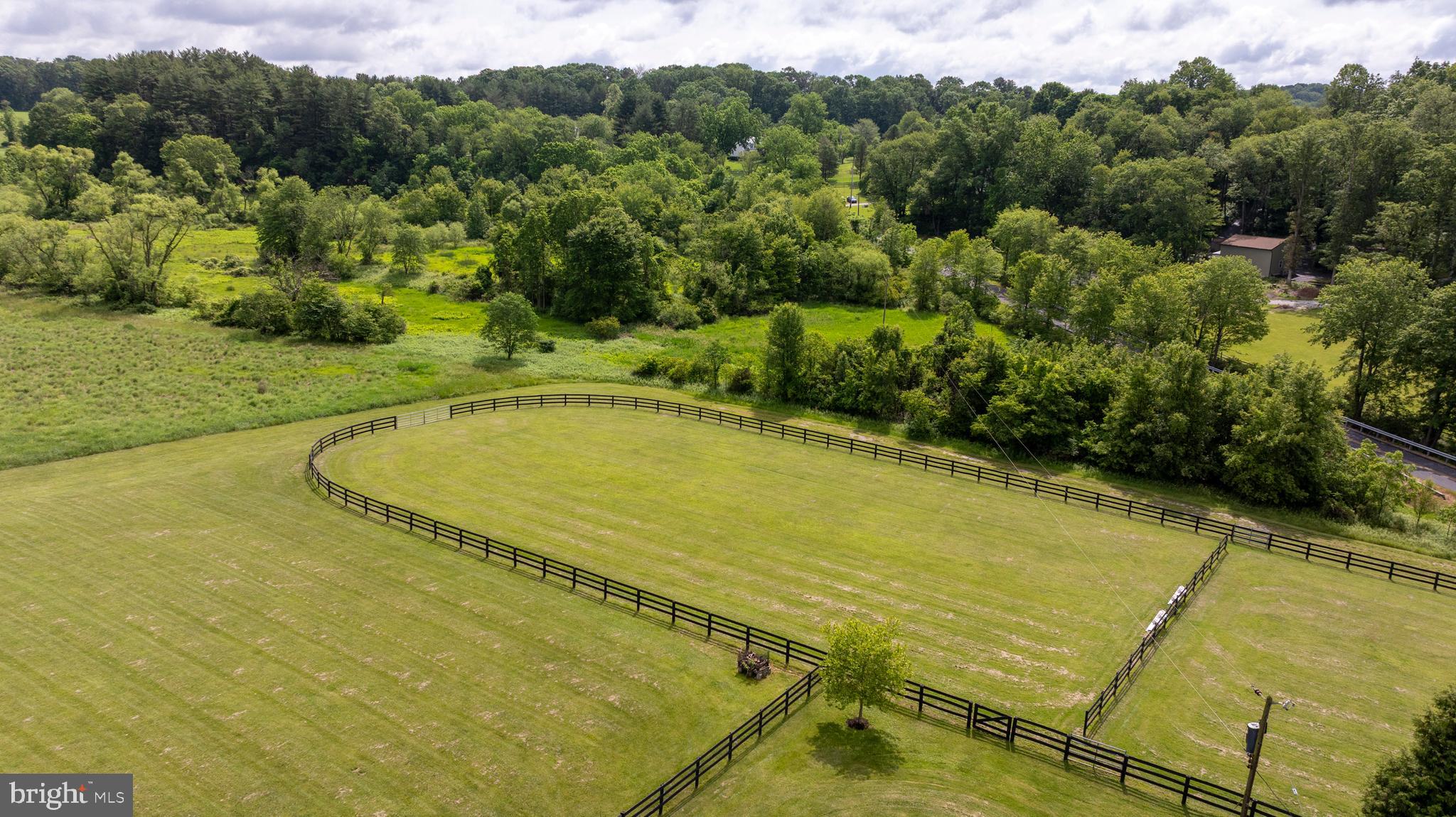 HAMPSTEAD - Farm