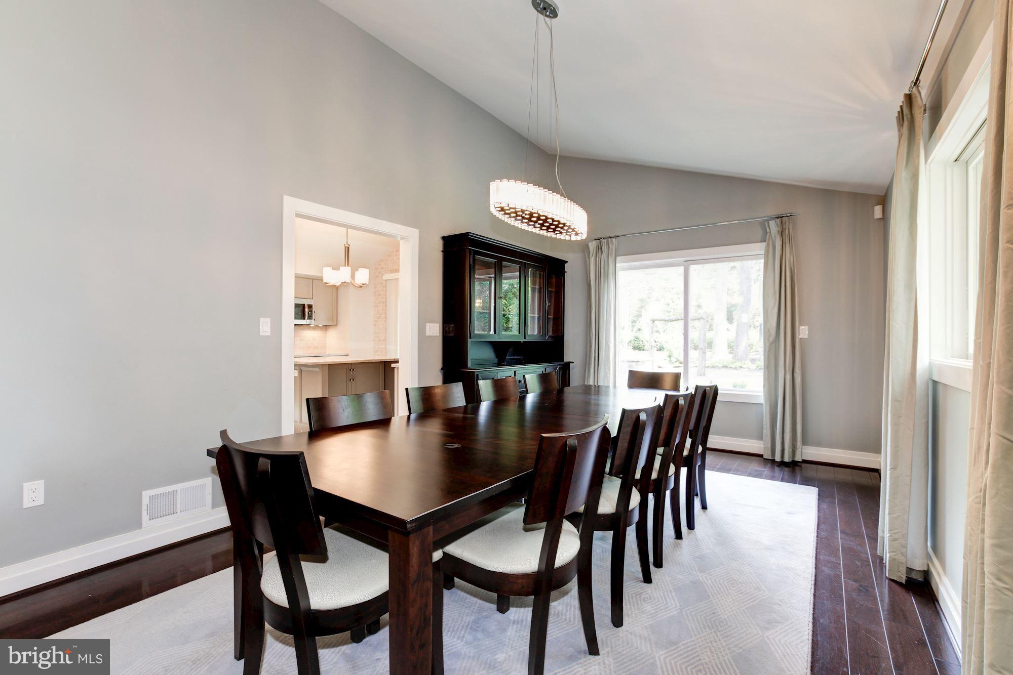 CONGRESSIONAL COUNTRY CLUB ESTATES - Residential
