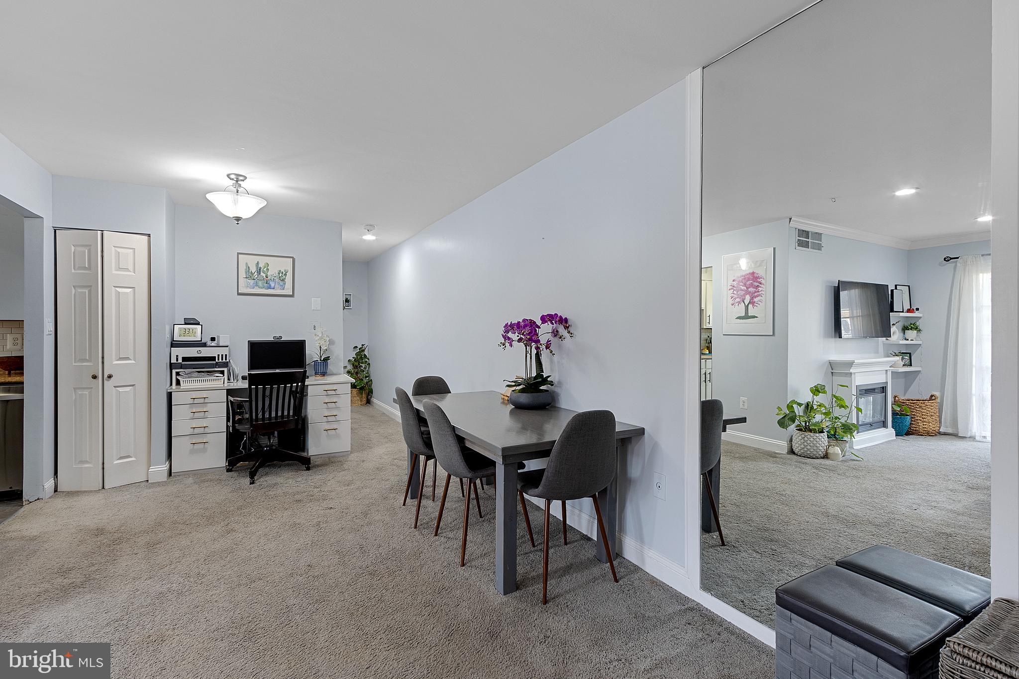 FOXCROFT COLONY CONDOS - Residential