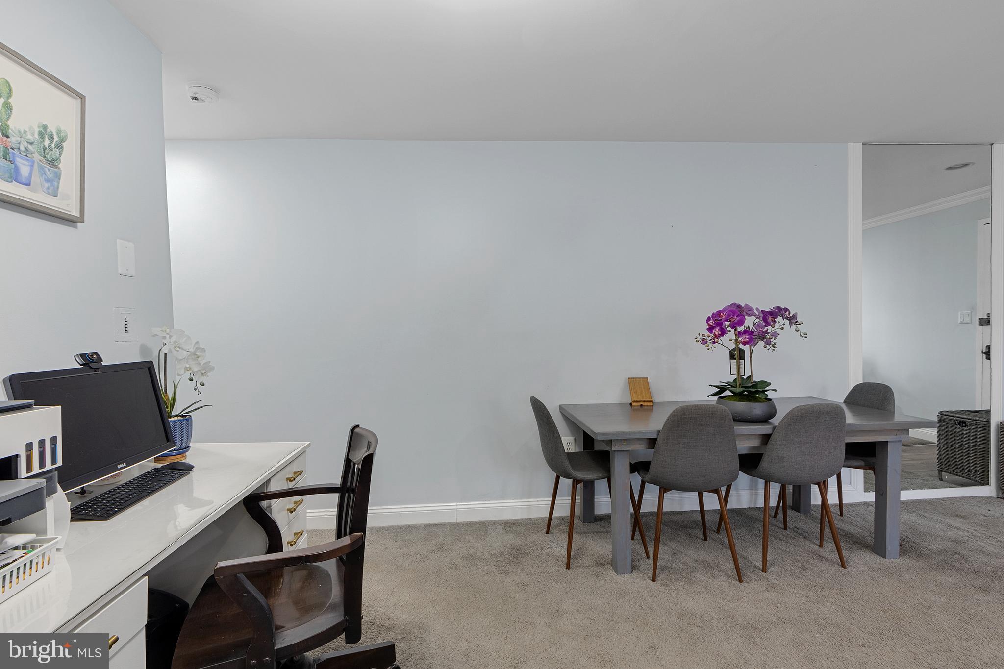 FOXCROFT COLONY CONDOS - Residential