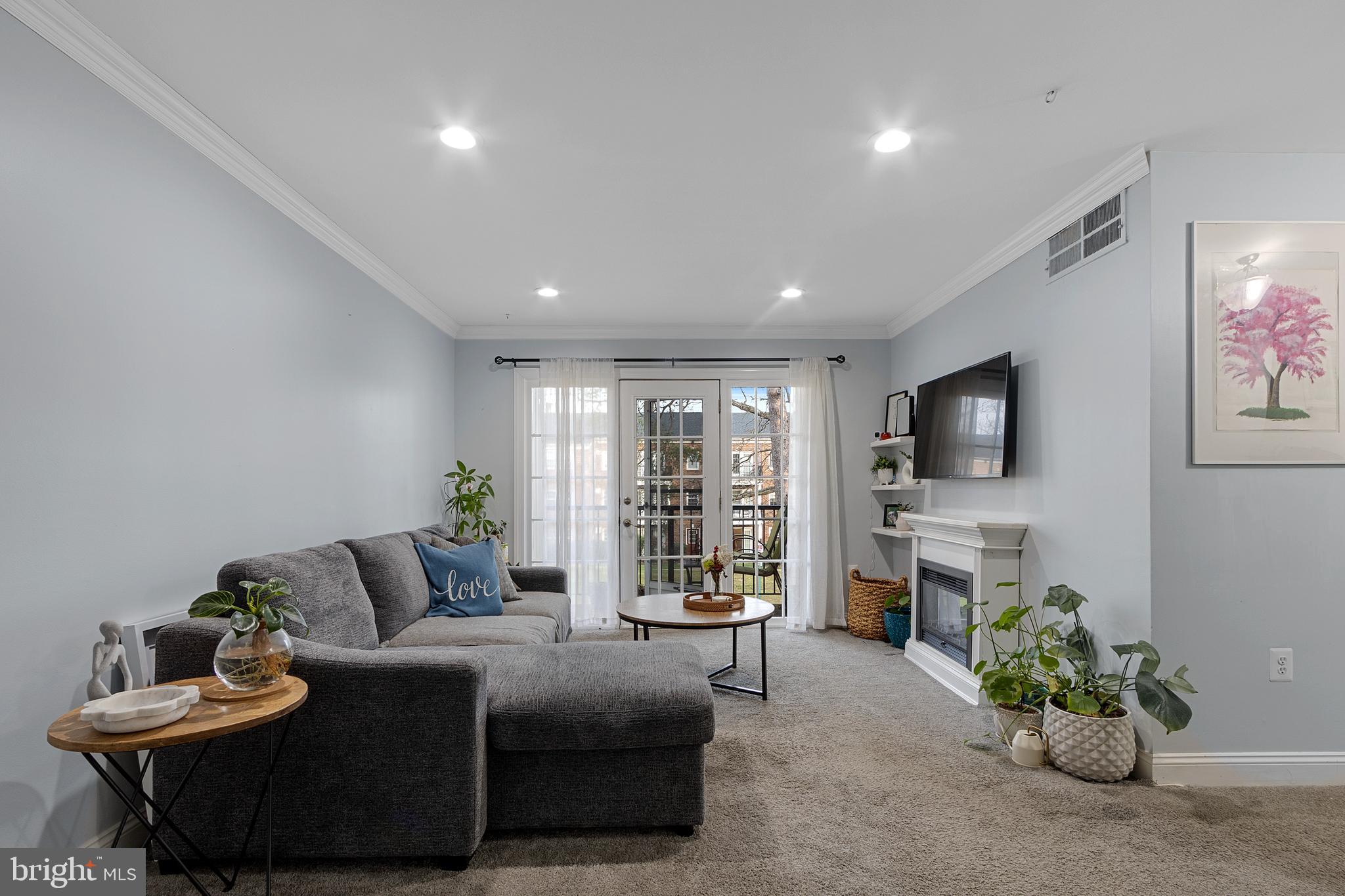 FOXCROFT COLONY CONDOS - Residential