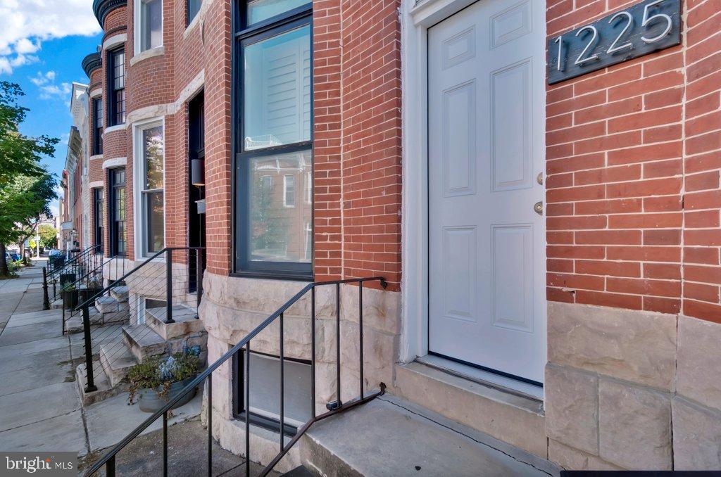 WYMAN PARK HAMPDEN - Residential