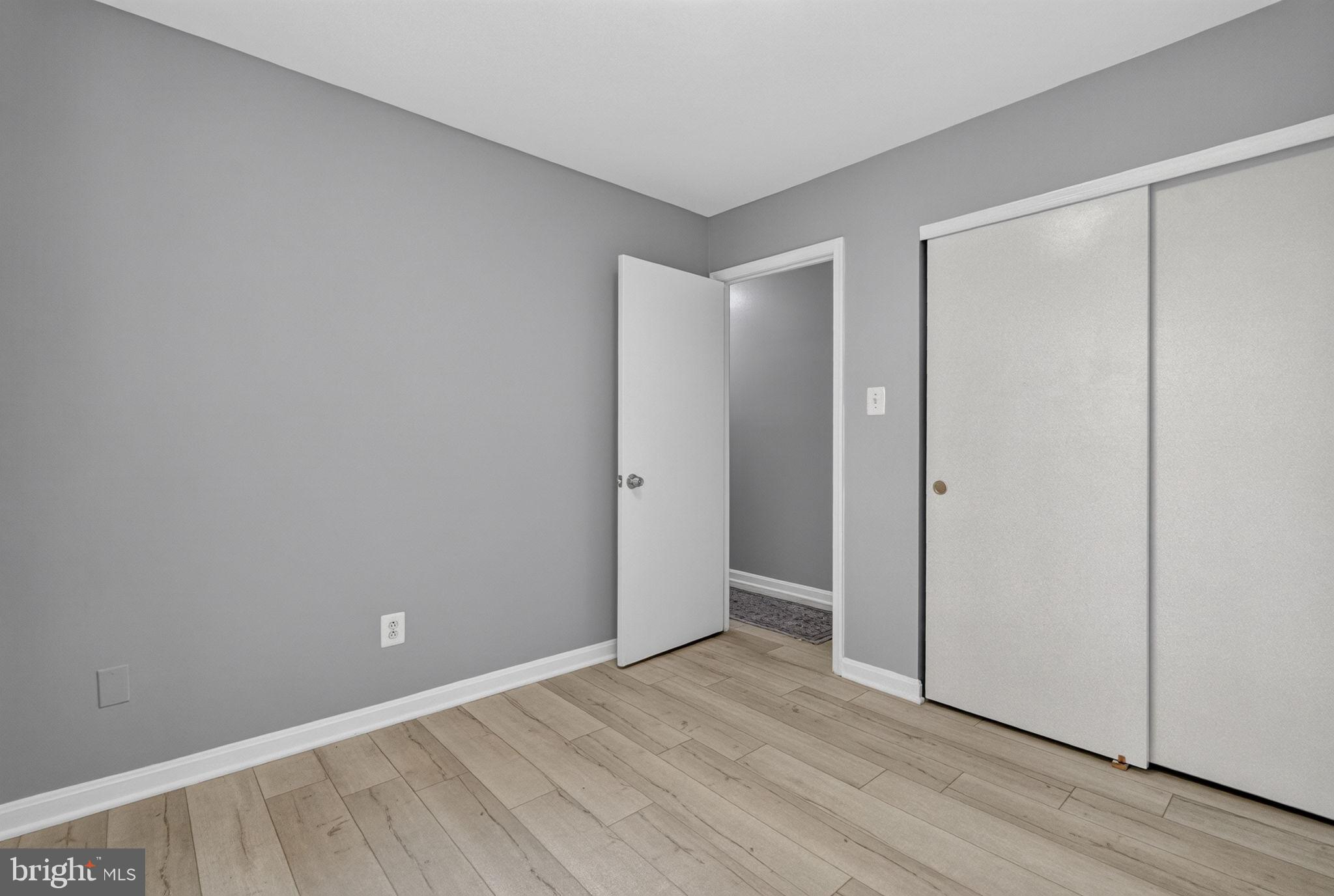 STAFFORD OAKS - Residential