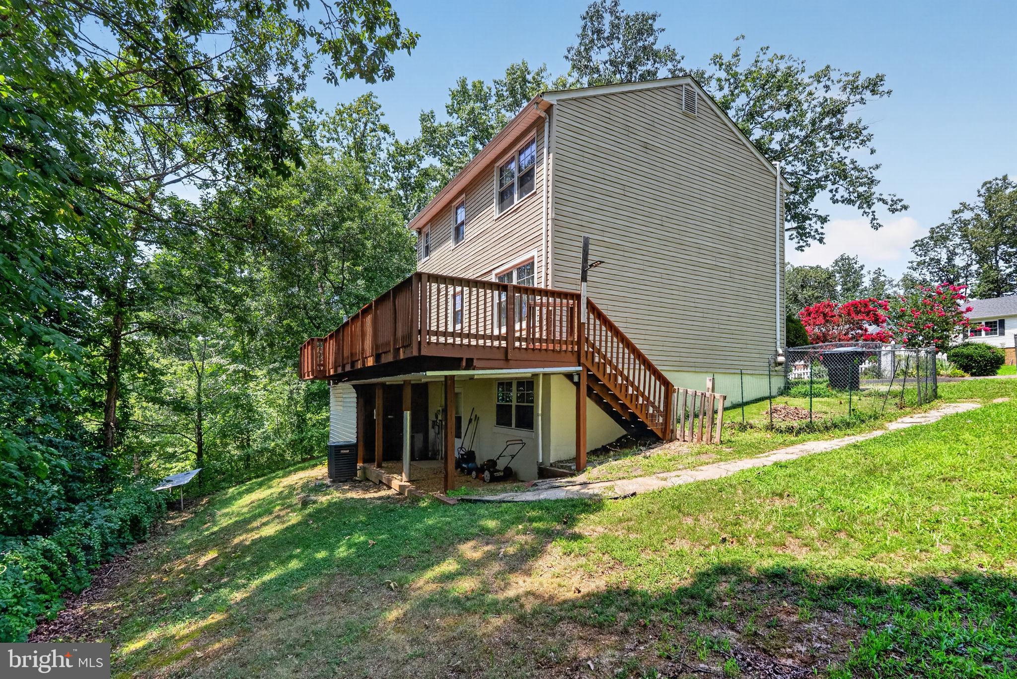 STAFFORD OAKS - Residential