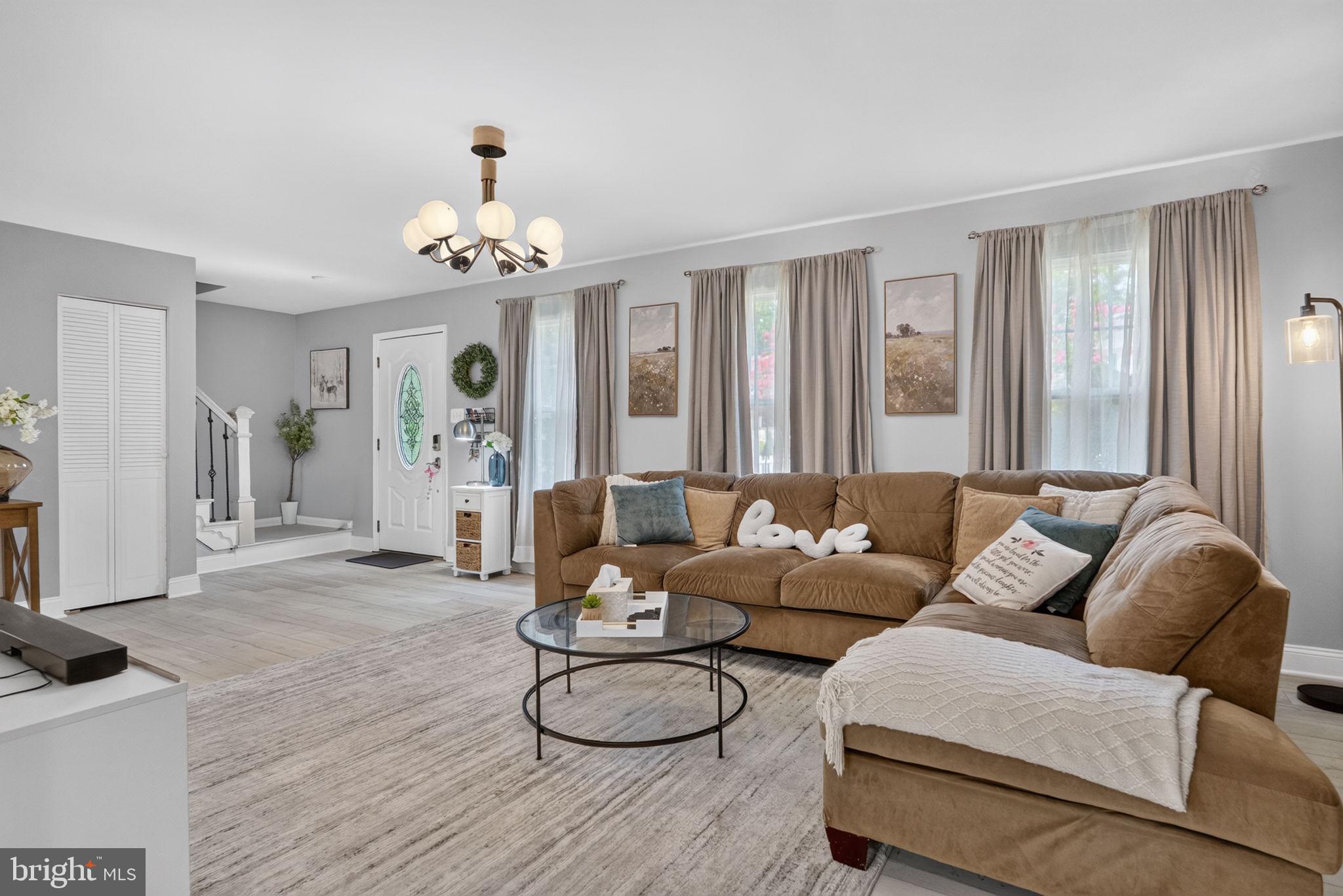 STAFFORD OAKS - Residential