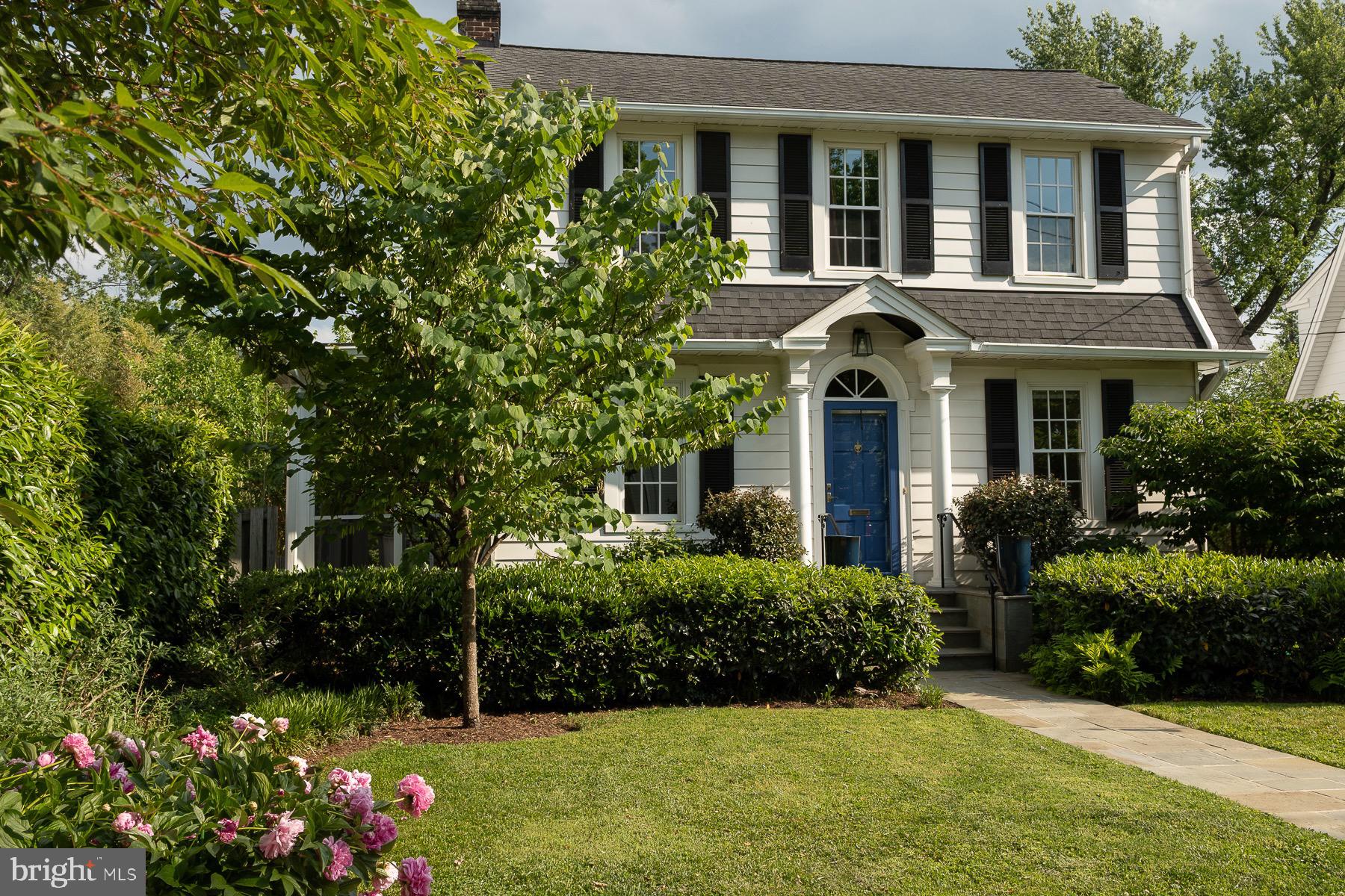 NORTH WOODSIDE - Residential