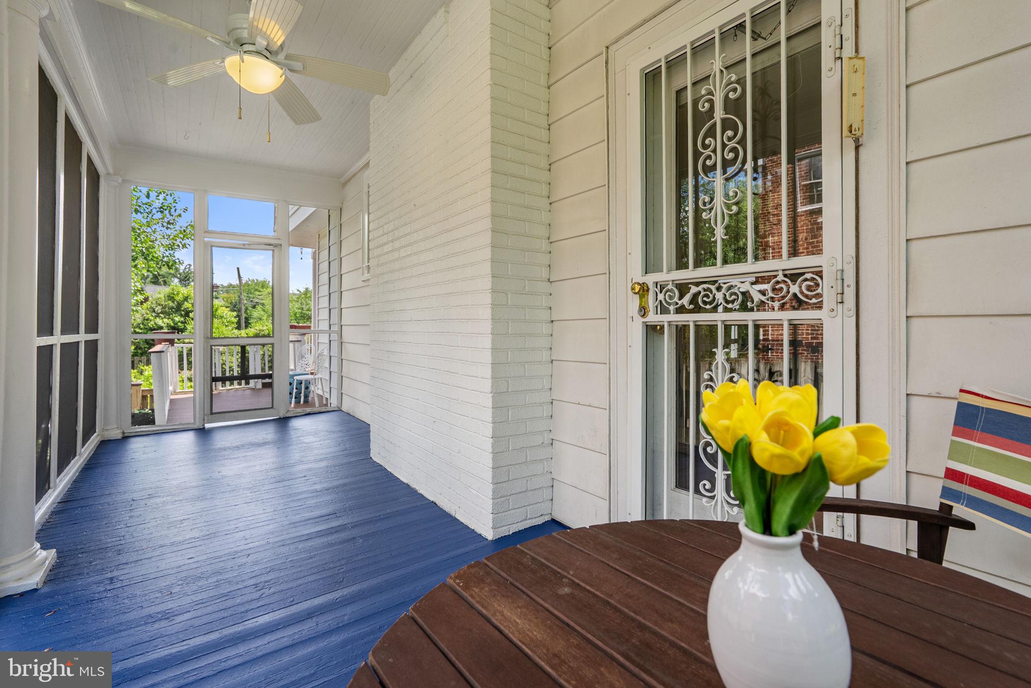 NORTH WOODSIDE - Residential