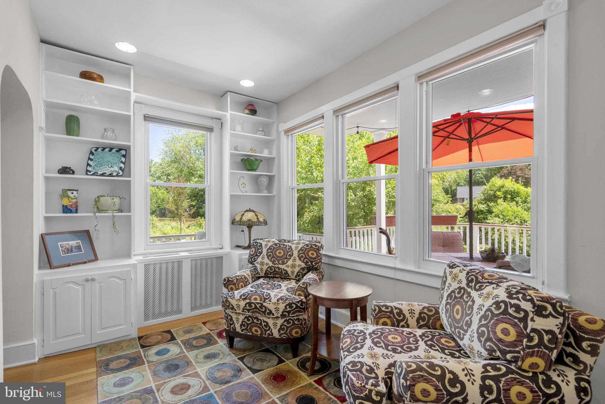 NORTH WOODSIDE - Residential
