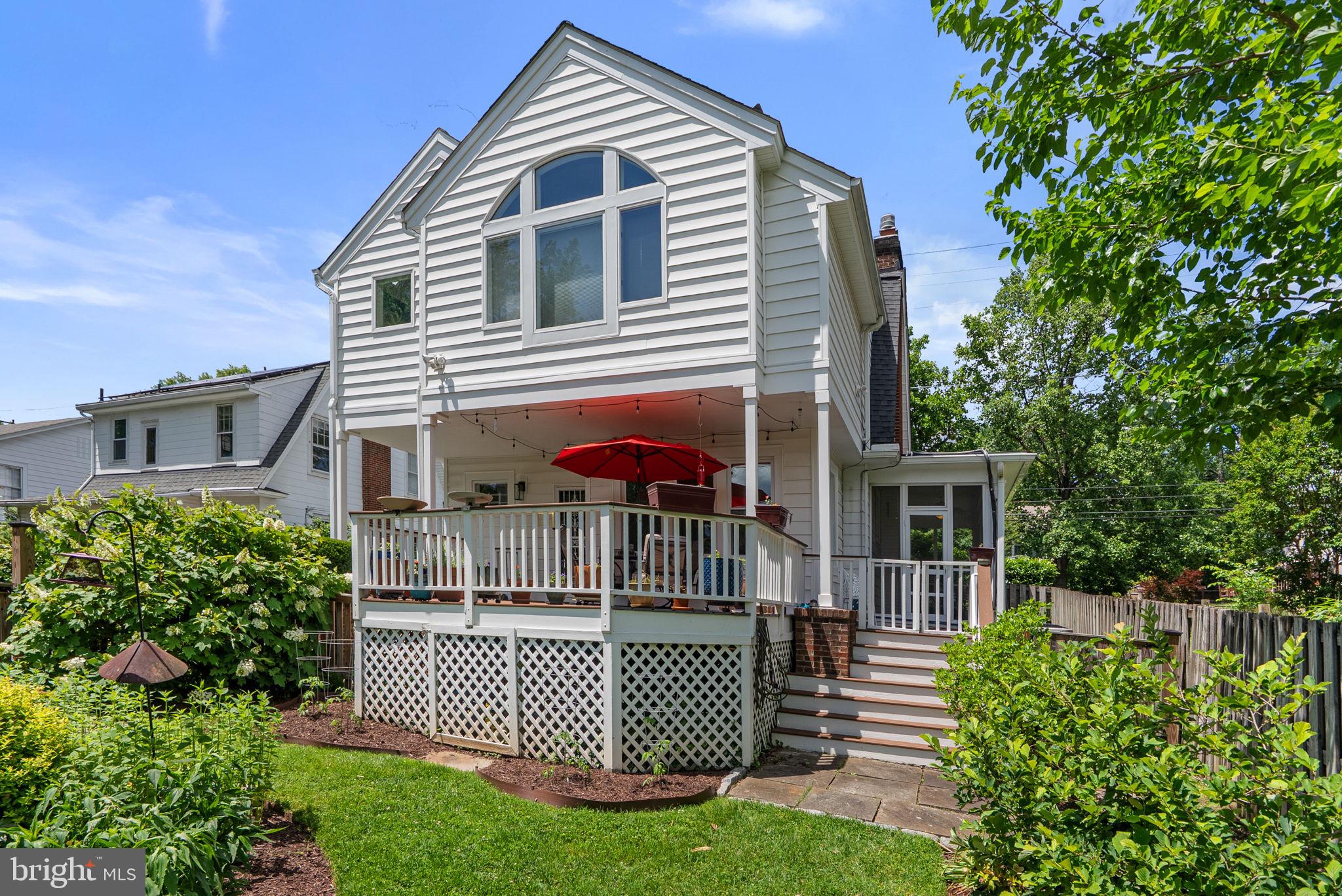 NORTH WOODSIDE - Residential