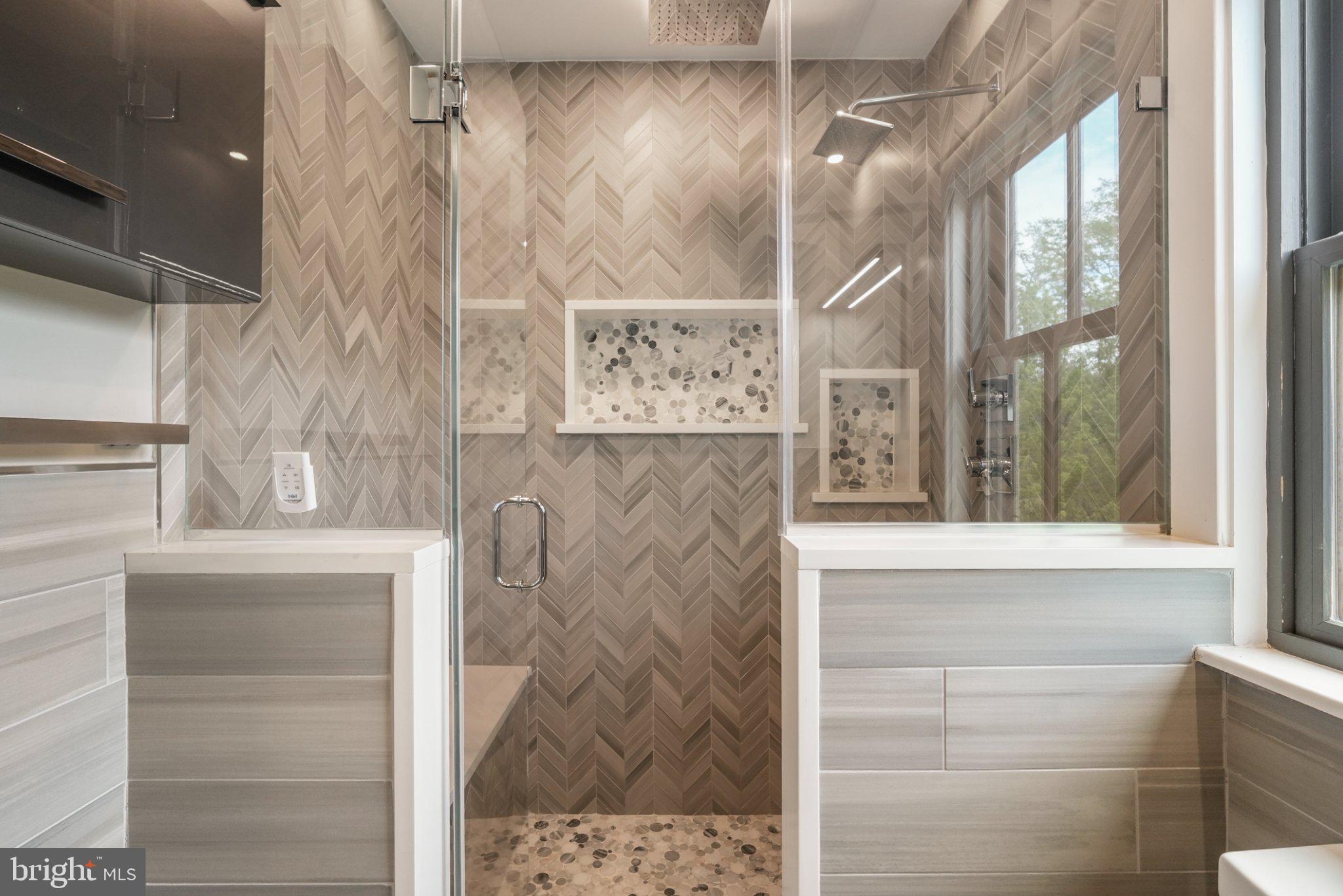 BUSTLETON - Residential