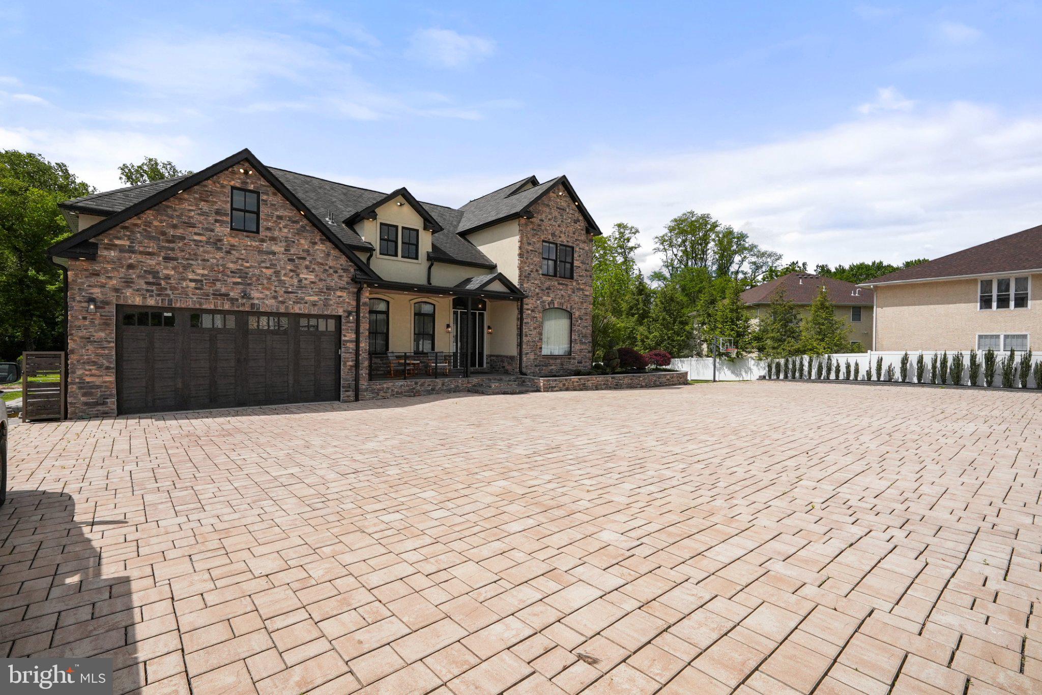 BUSTLETON - Residential