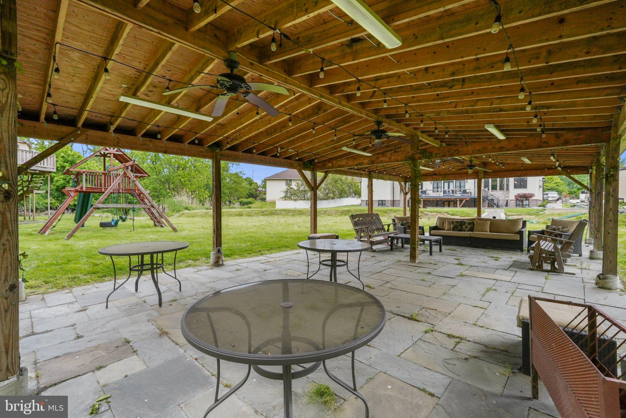 BUSTLETON - Residential