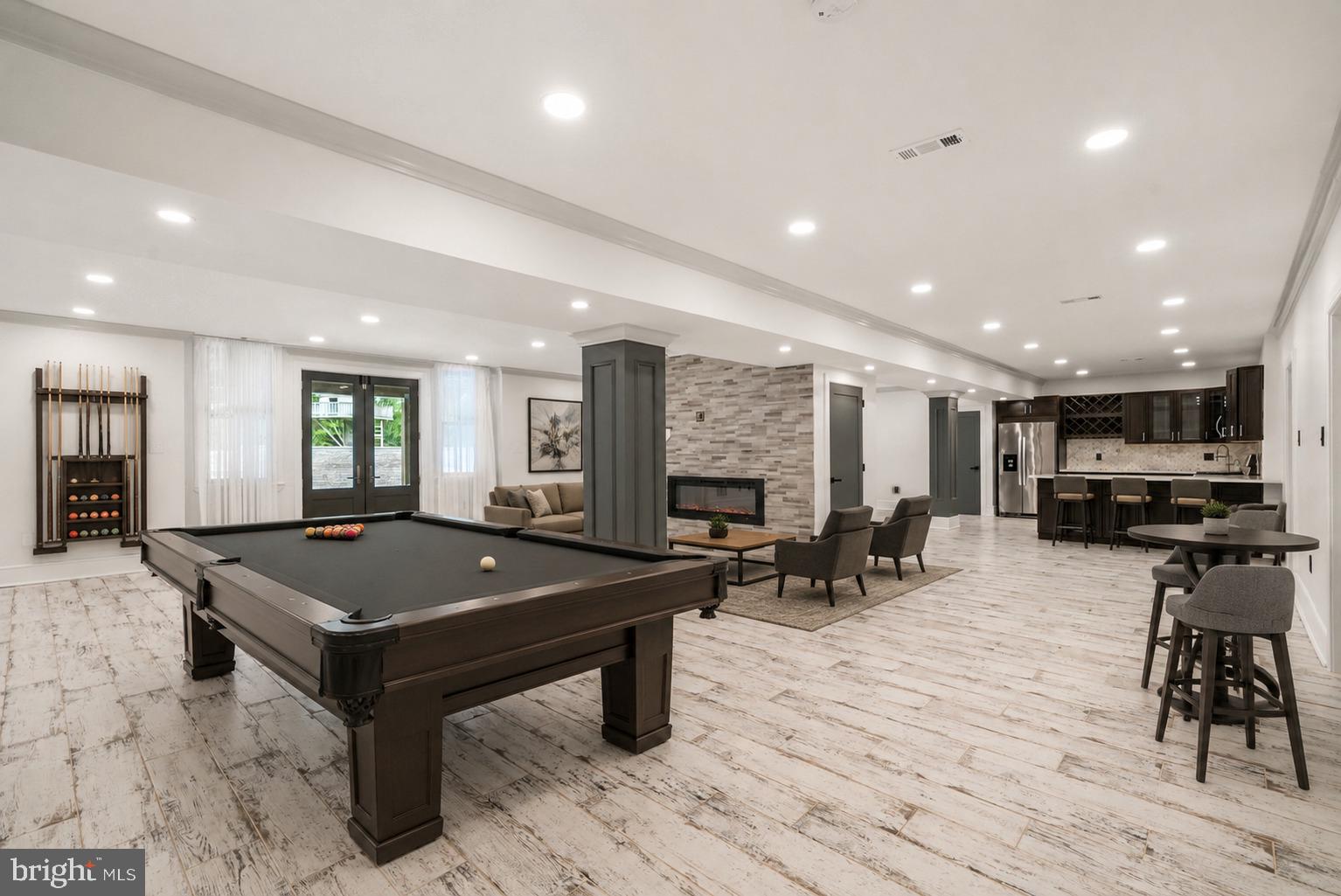 BUSTLETON - Residential