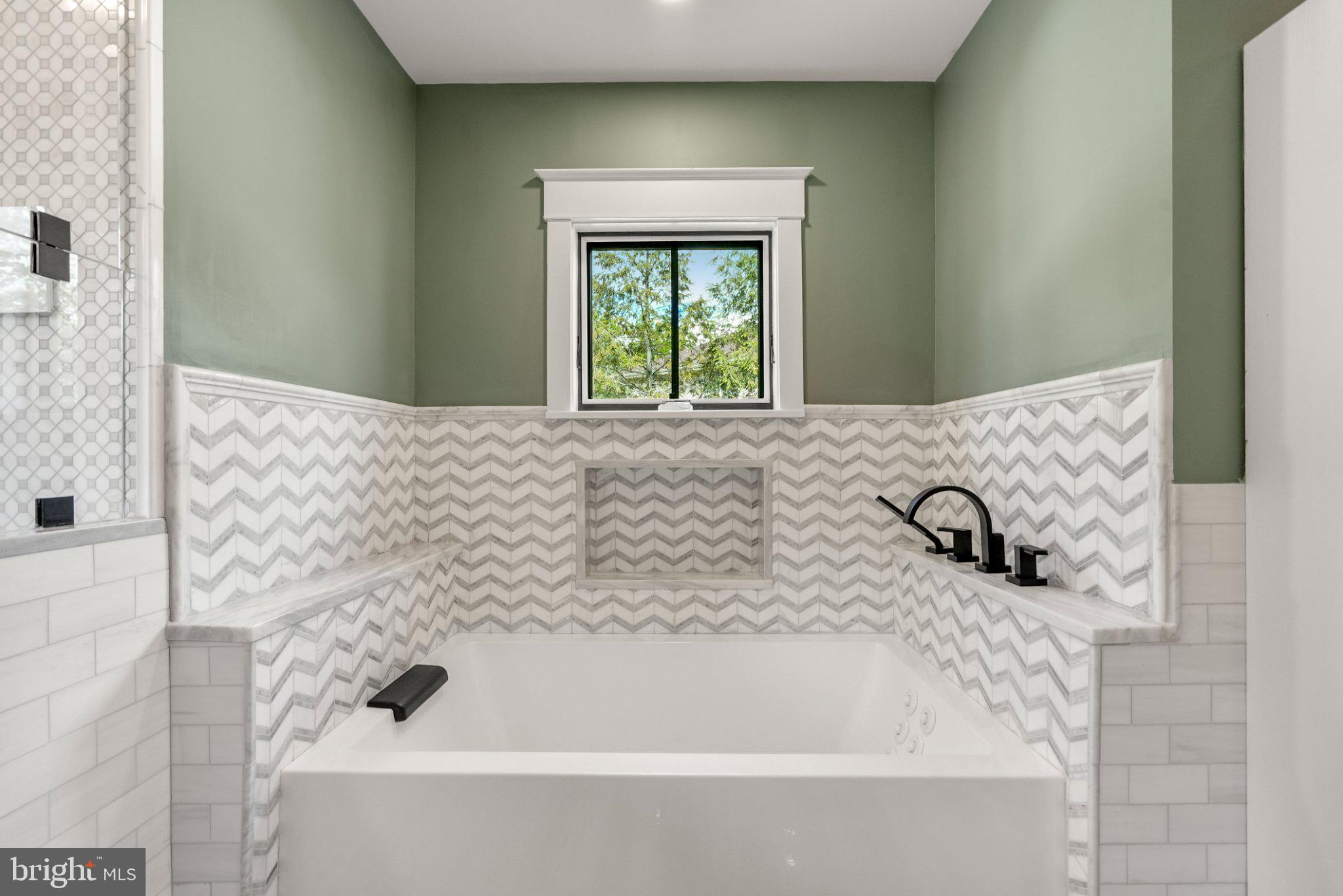 BUSTLETON - Residential
