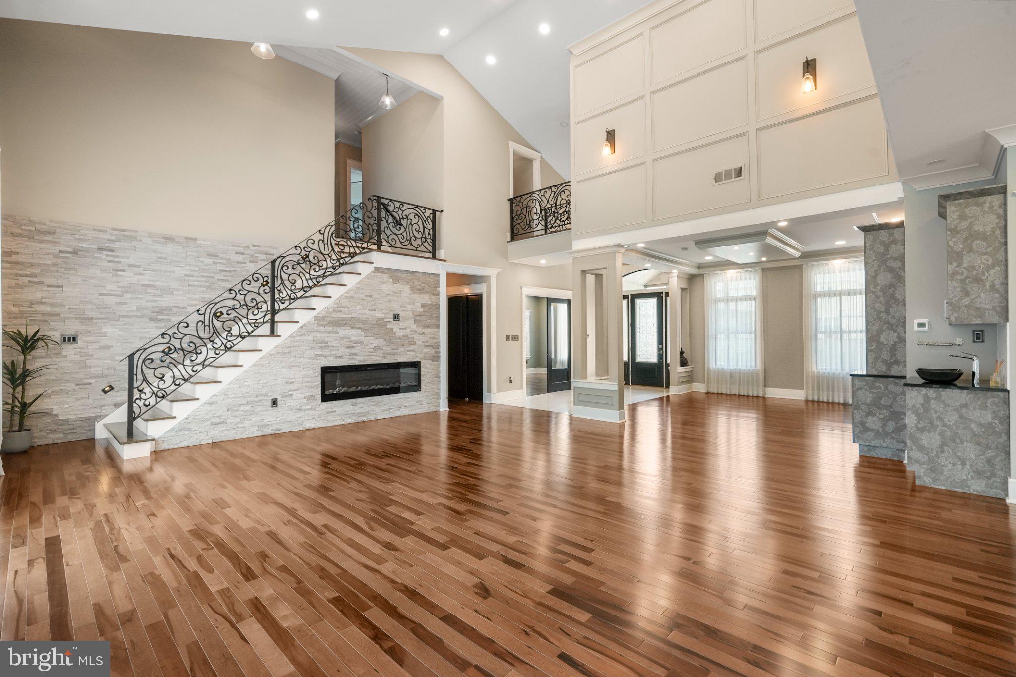 BUSTLETON - Residential