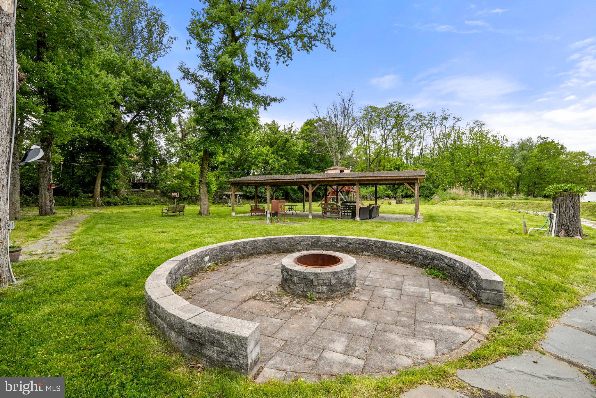 BUSTLETON - Residential