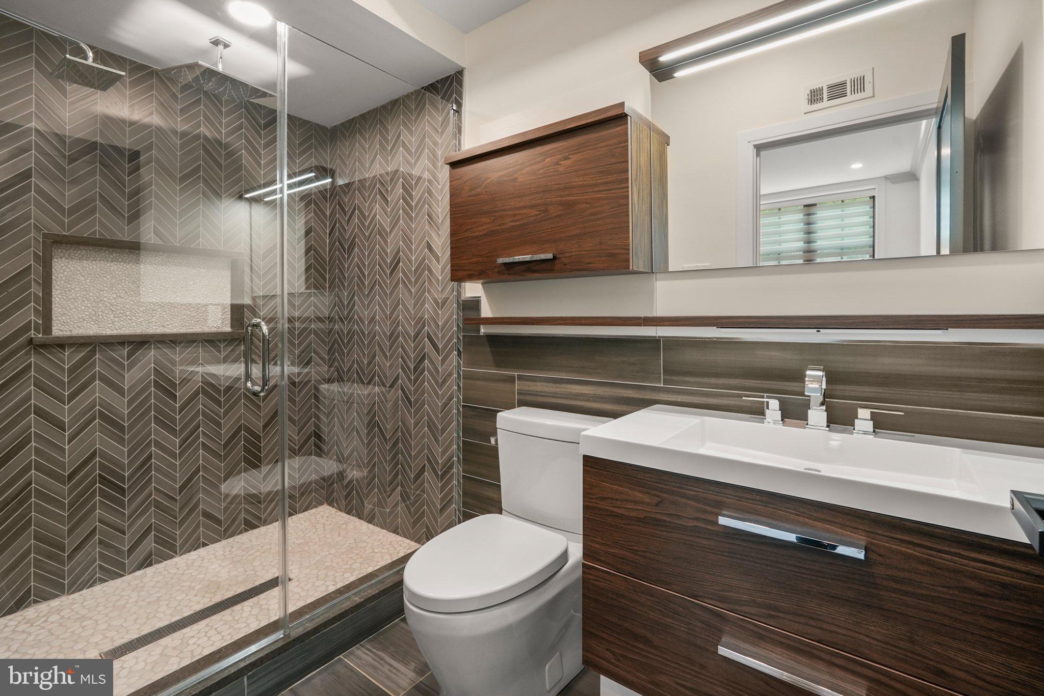 BUSTLETON - Residential