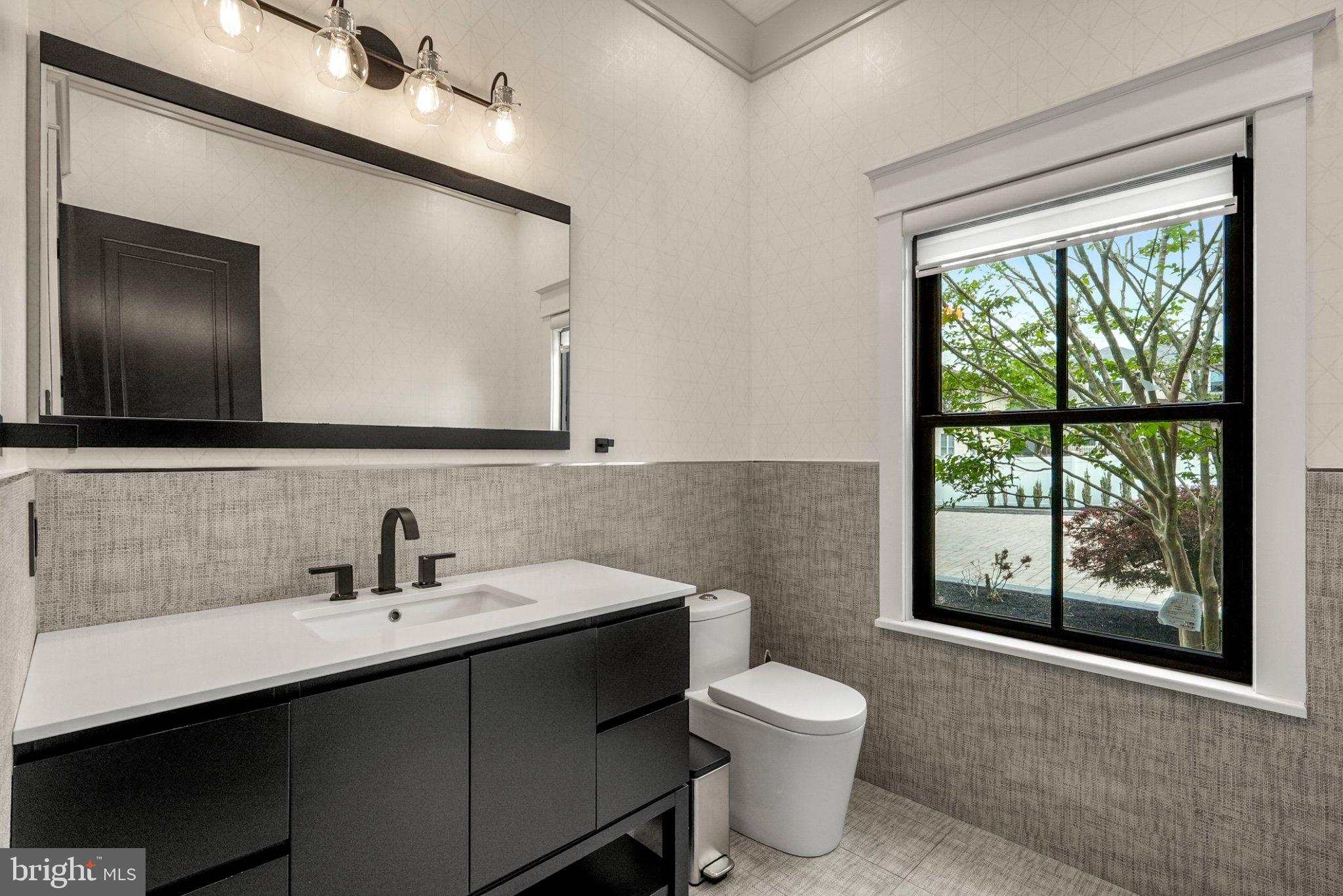 BUSTLETON - Residential