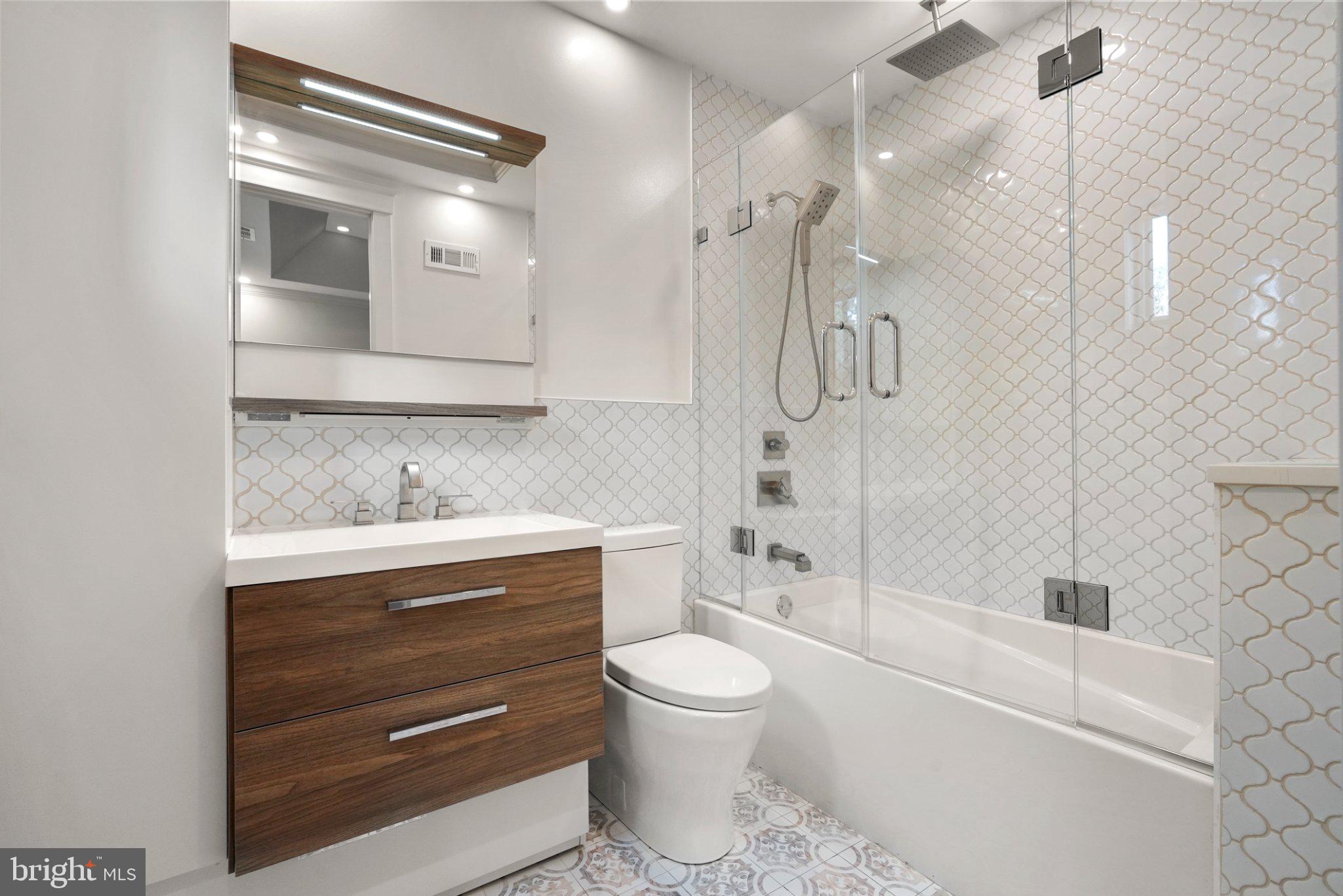 BUSTLETON - Residential